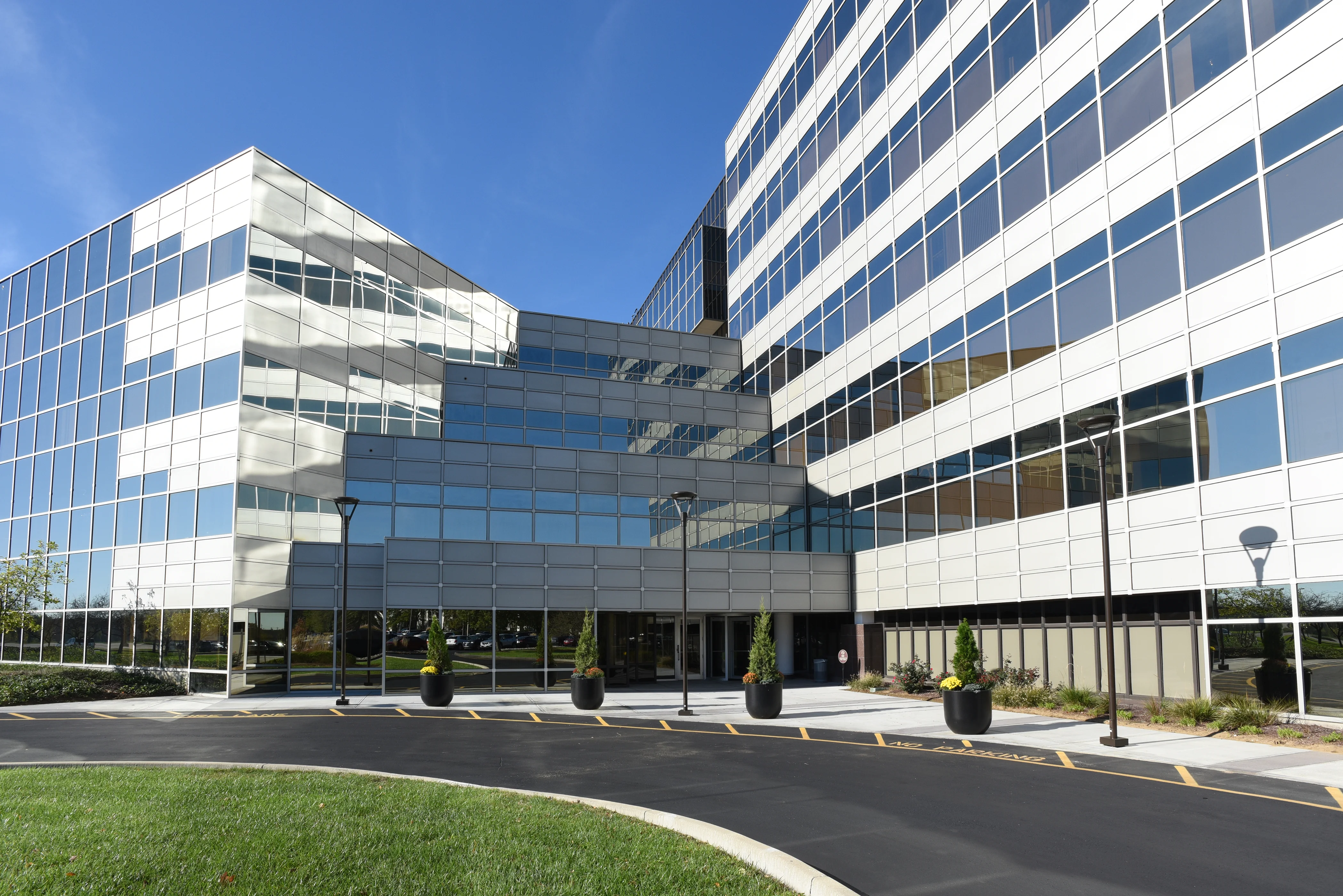 Lake Forest Place — Lease in Blue Ash, OH, photo 5 of 8