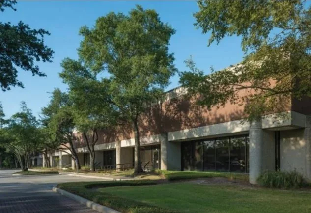 1442 Lake Front Cir