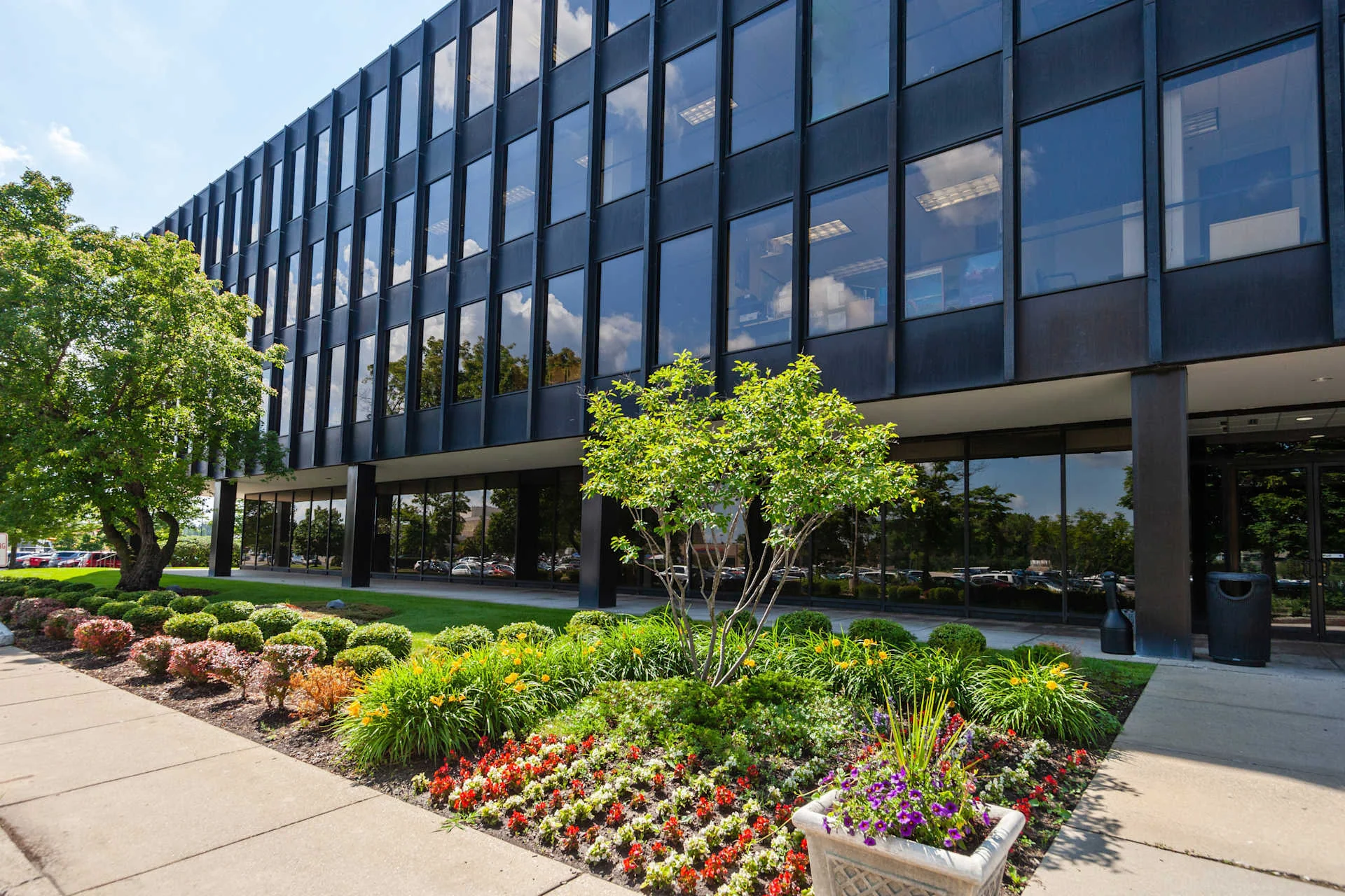 200 South Executive - photo 2 - Brookfield, WI