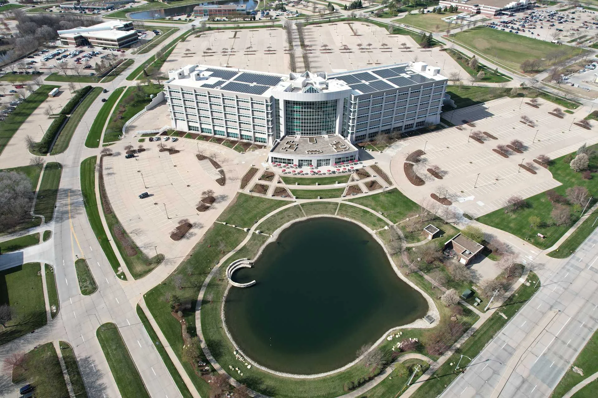 Atlas Building — Lease in West Des Moines, IA, photo 2 of 8
