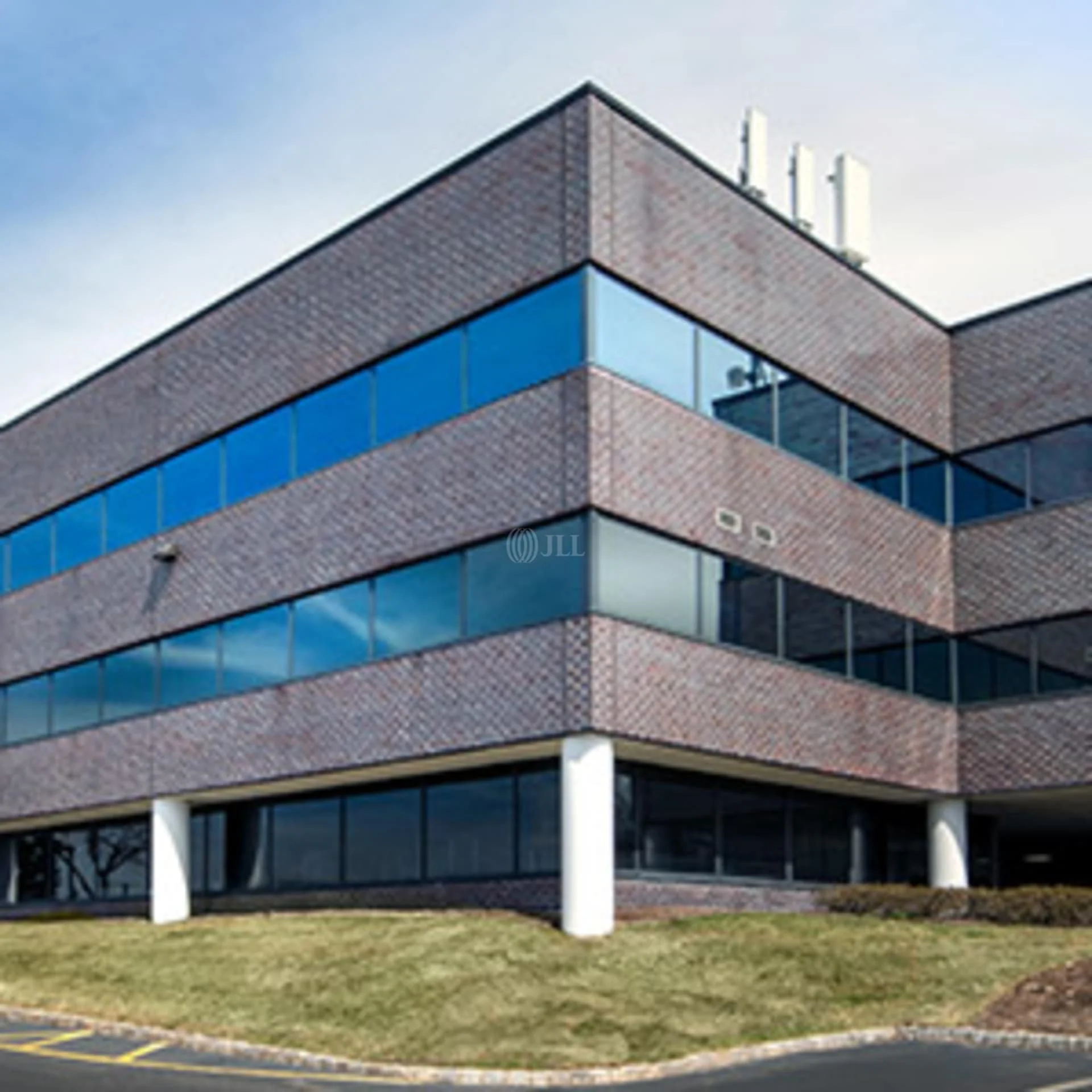 Ramsey Office Centre — Lease in Ramsey, NJ, photo 2 of 4