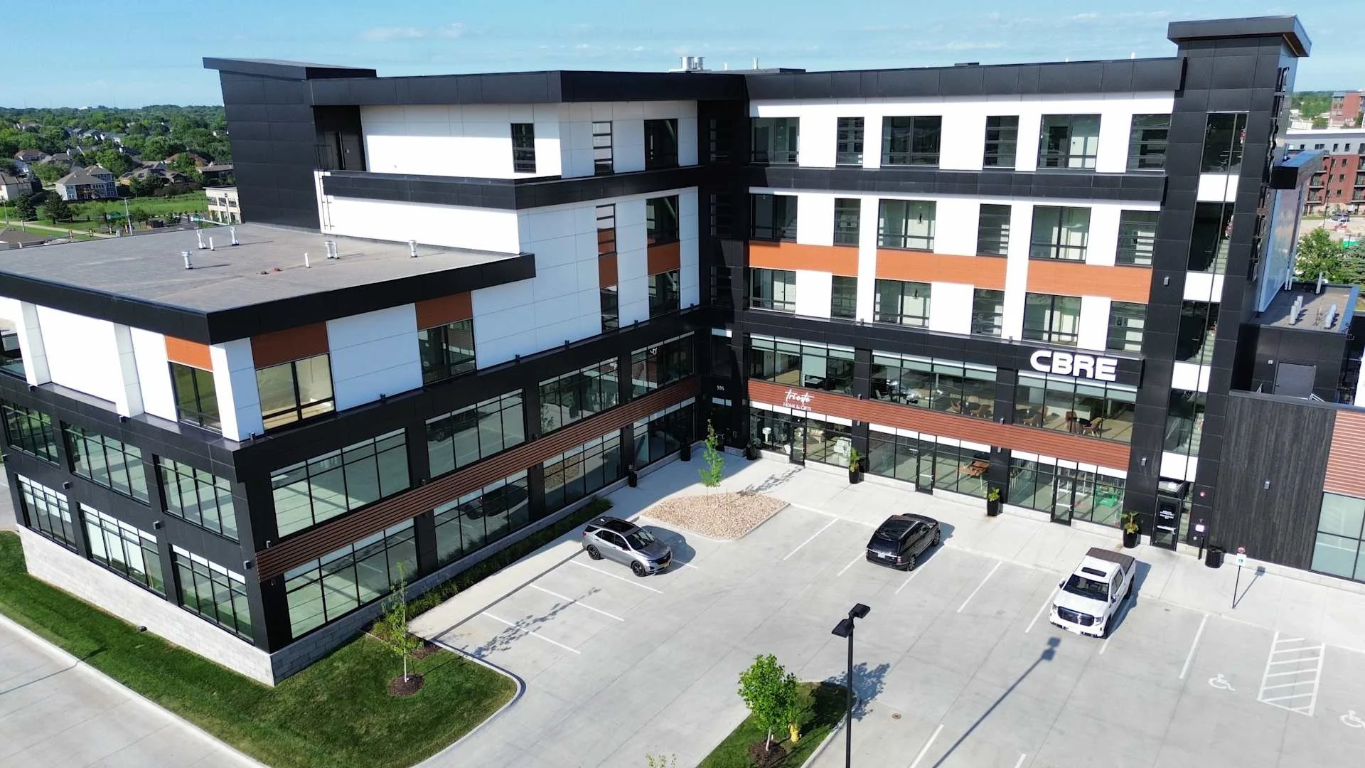 595 Tower — Lease in West Des Moines, IA, photo 2 of 6