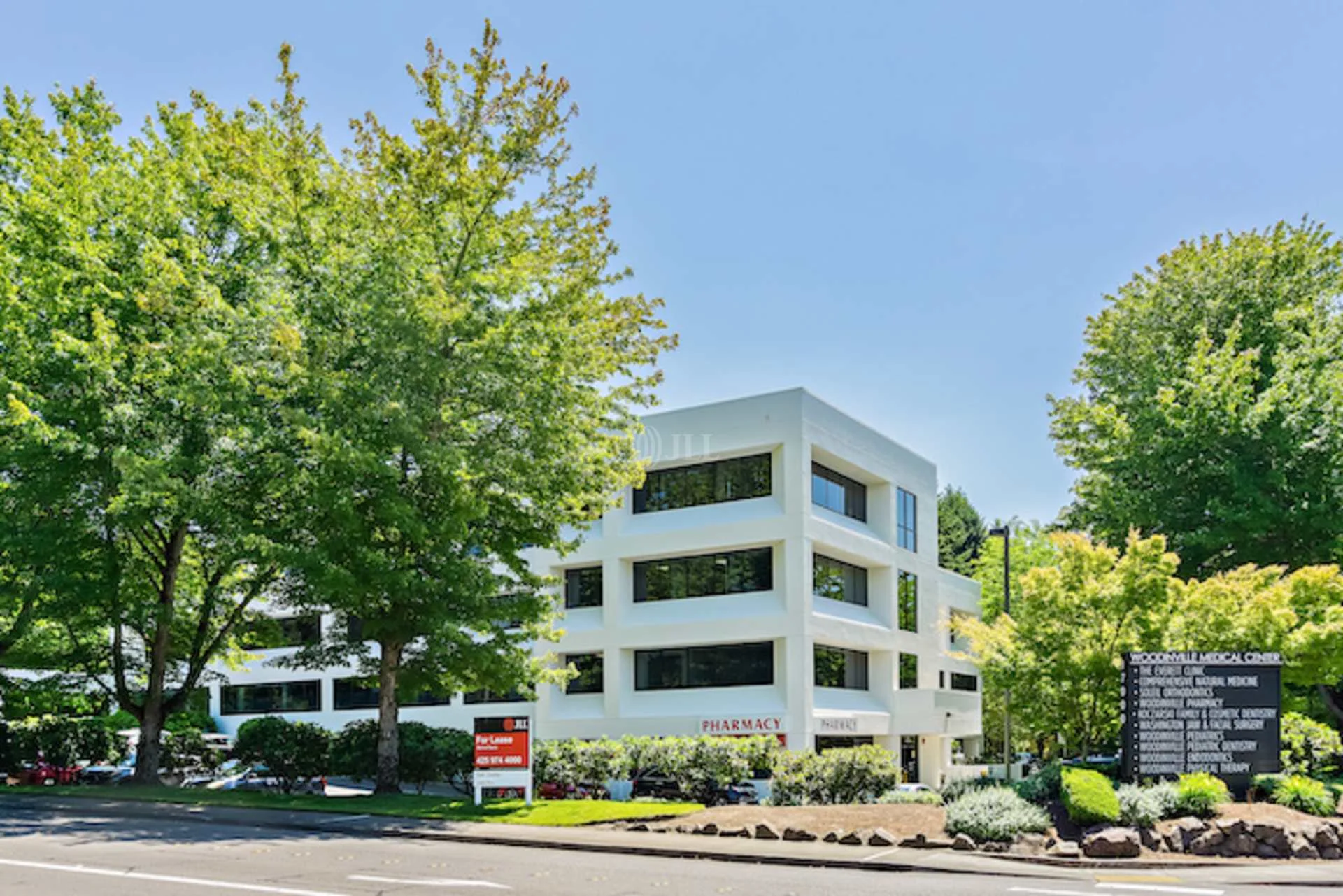 Woodinville Medical Center — Lease in Woodinville, WA, photo 3 of 8