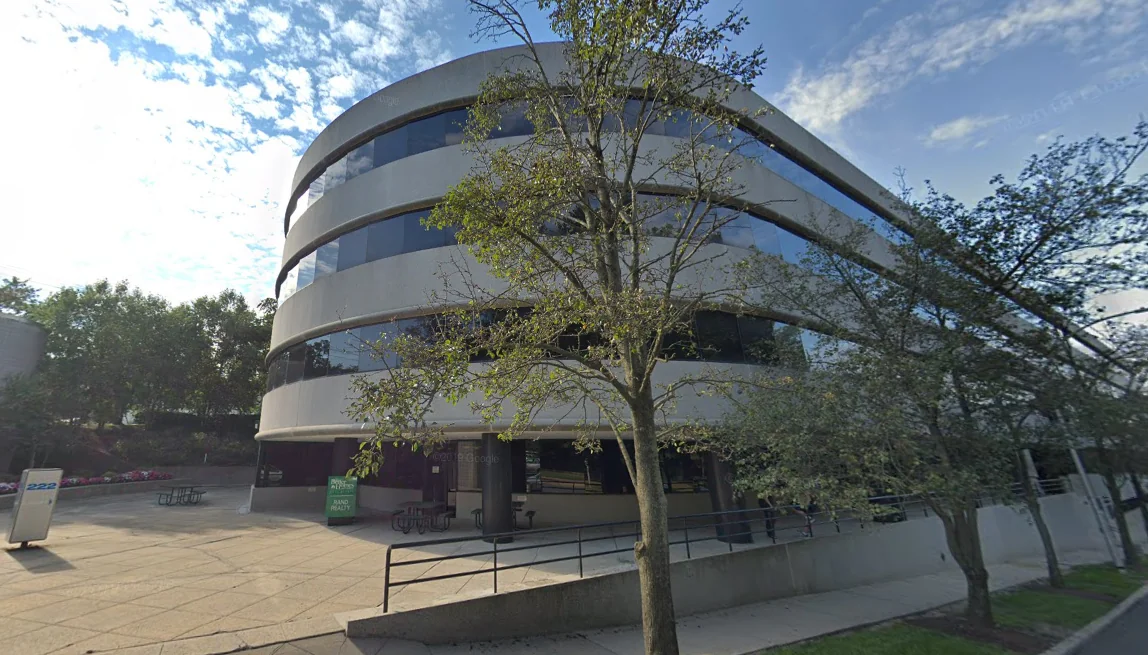 222 Bloomingdale Rd - office in White Plains, NY
