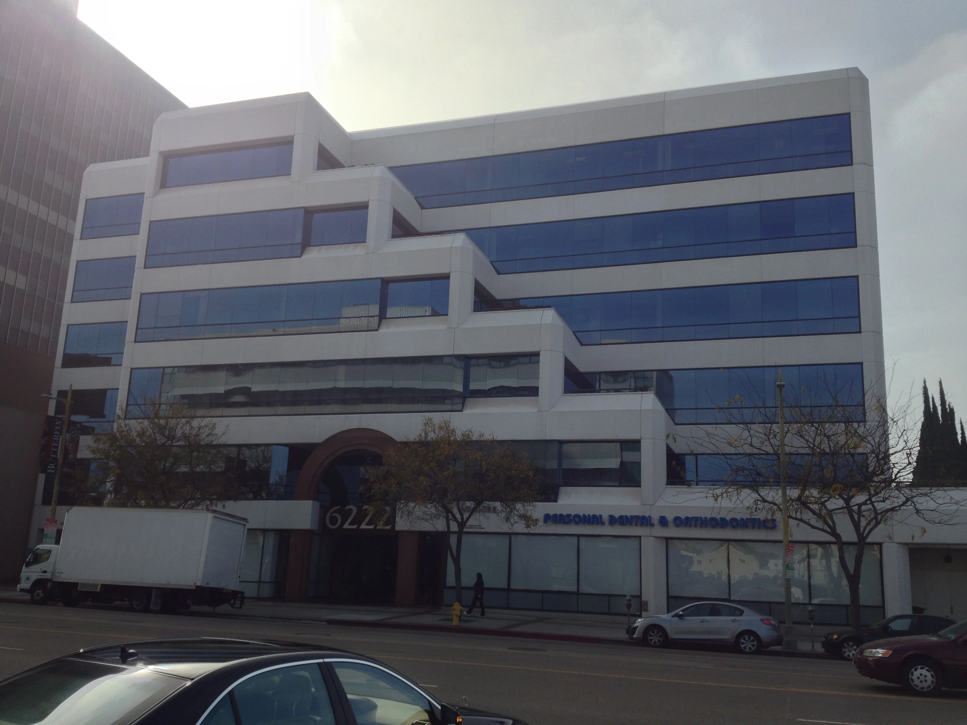 6222 Wilshire
