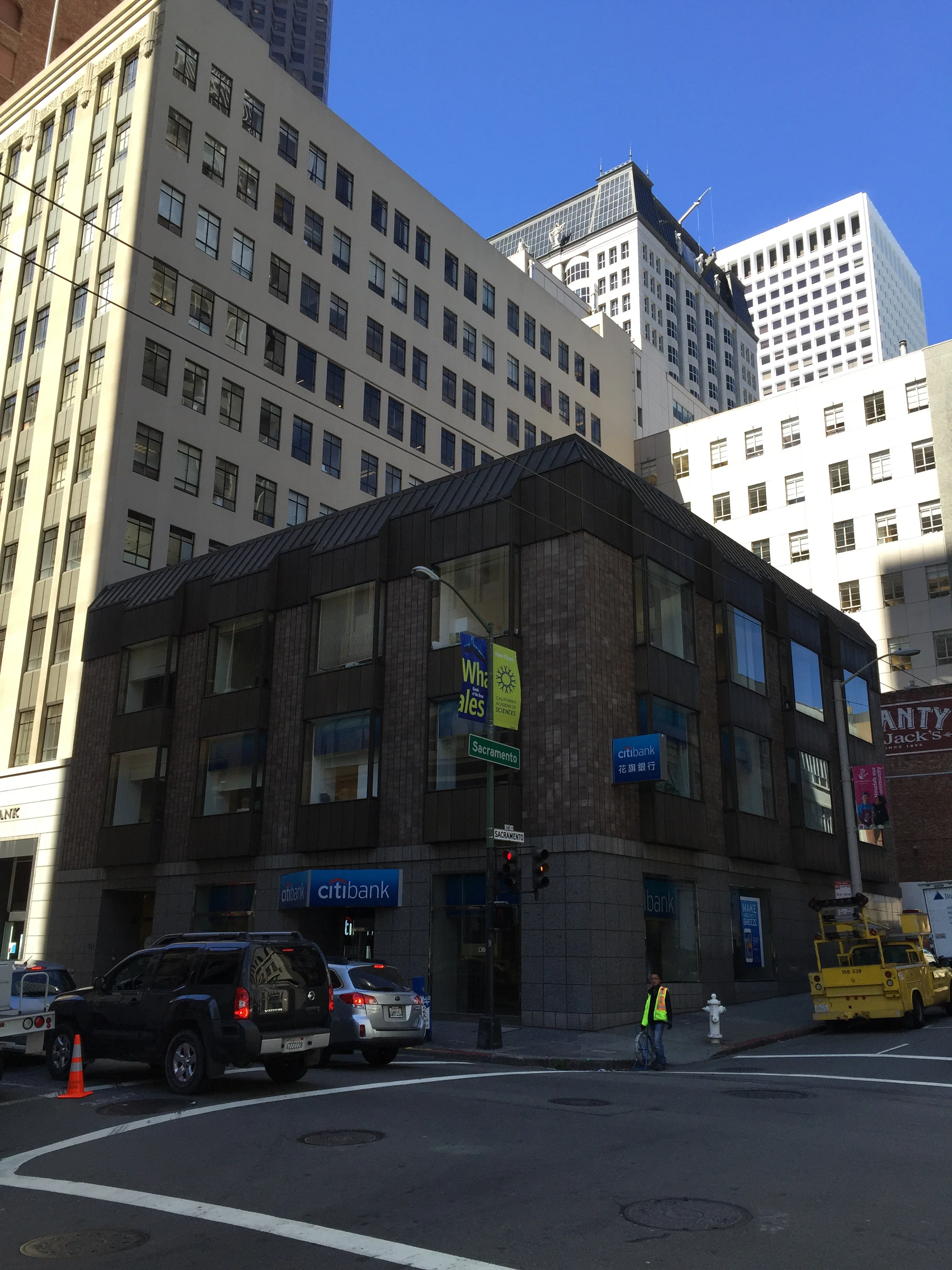 451 Montgomery St