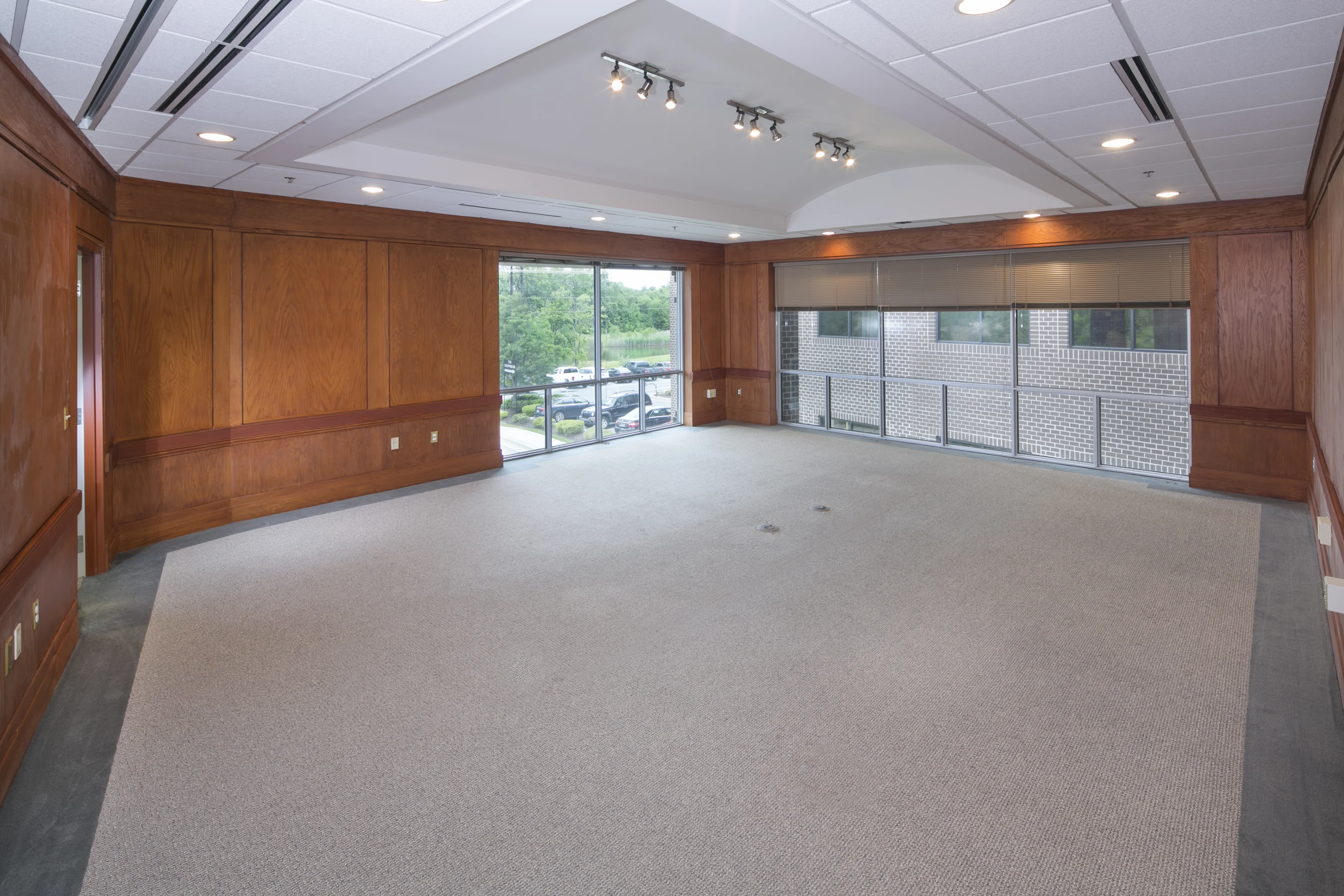 Creekwood Corporate Center — Lease in New Castle, DE, photo 5 of 8