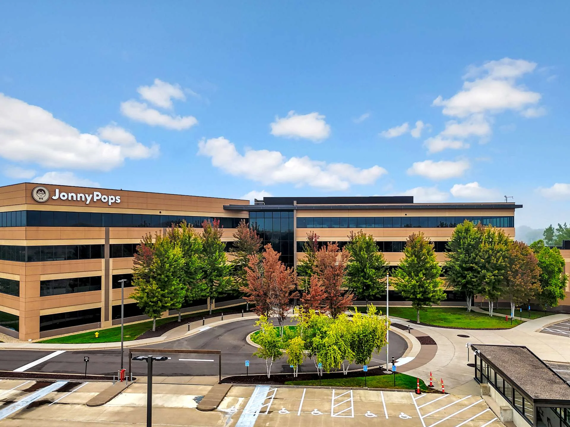 9800 @ Bass Creek — Lease in Plymouth, MN, photo 1 of 2