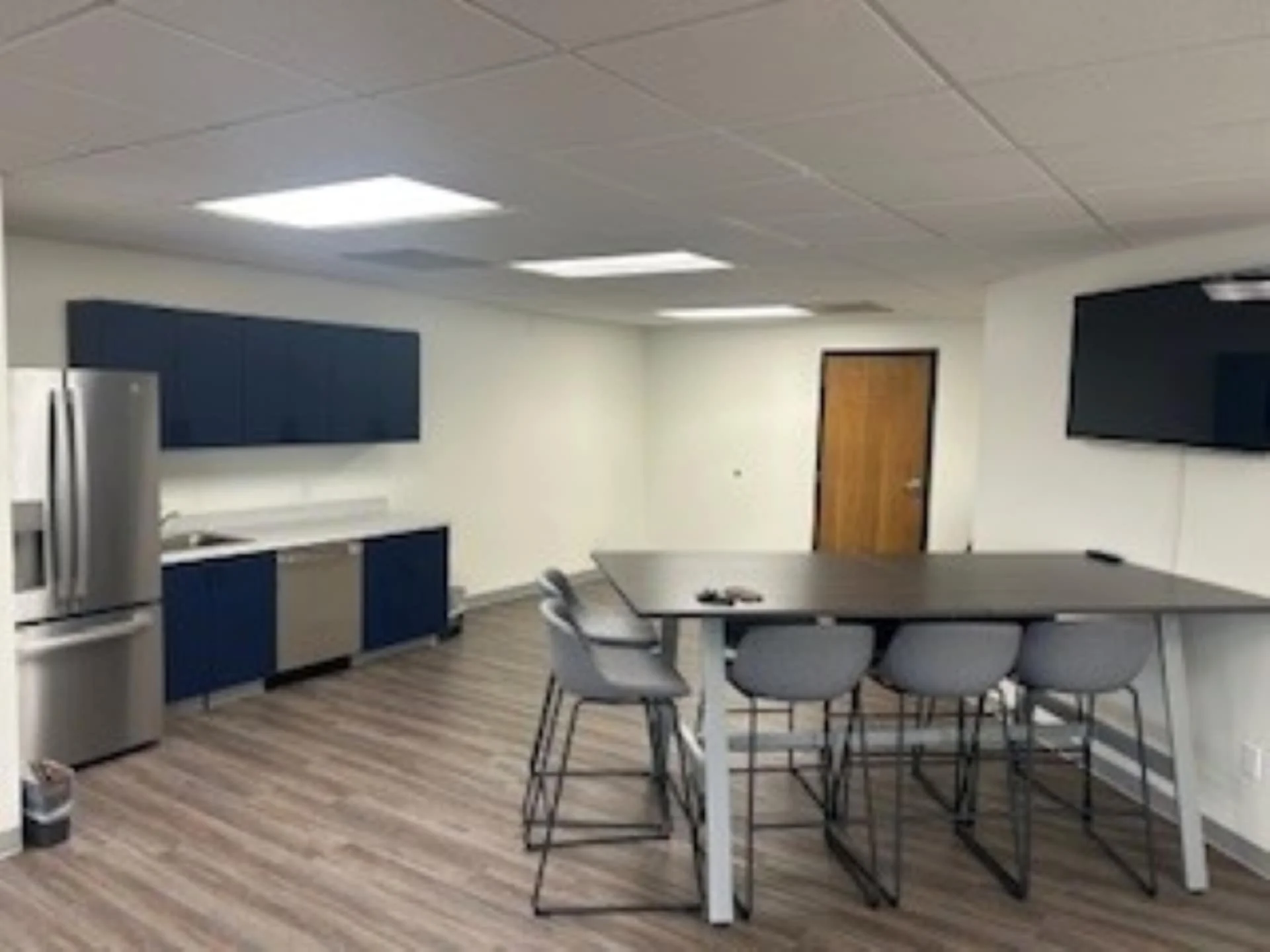 ANB Bank Building — Lease in Lenexa, KS, photo 2 of 7
