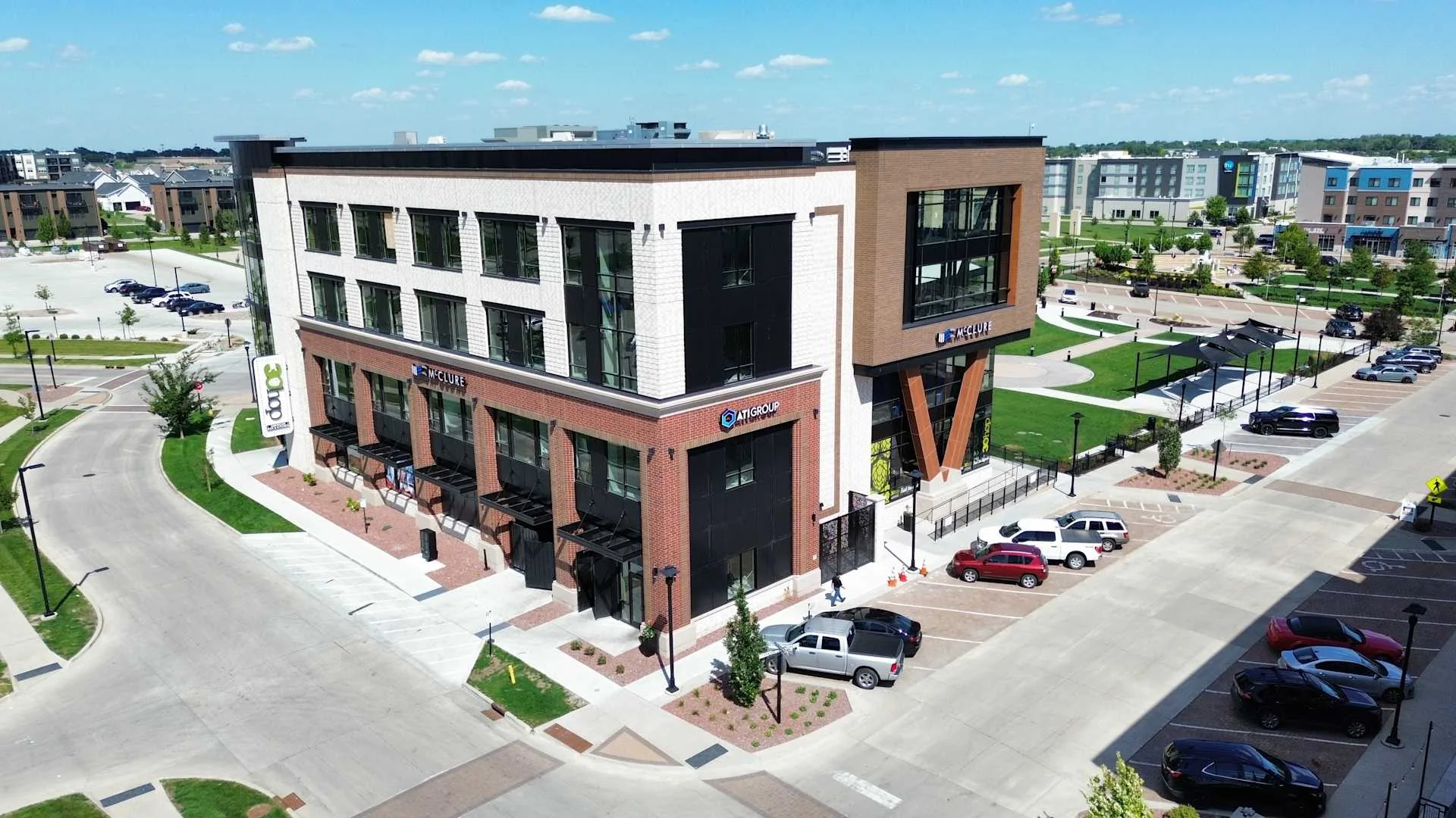 District VII — Lease in Ankeny, IA, photo 2 of 4