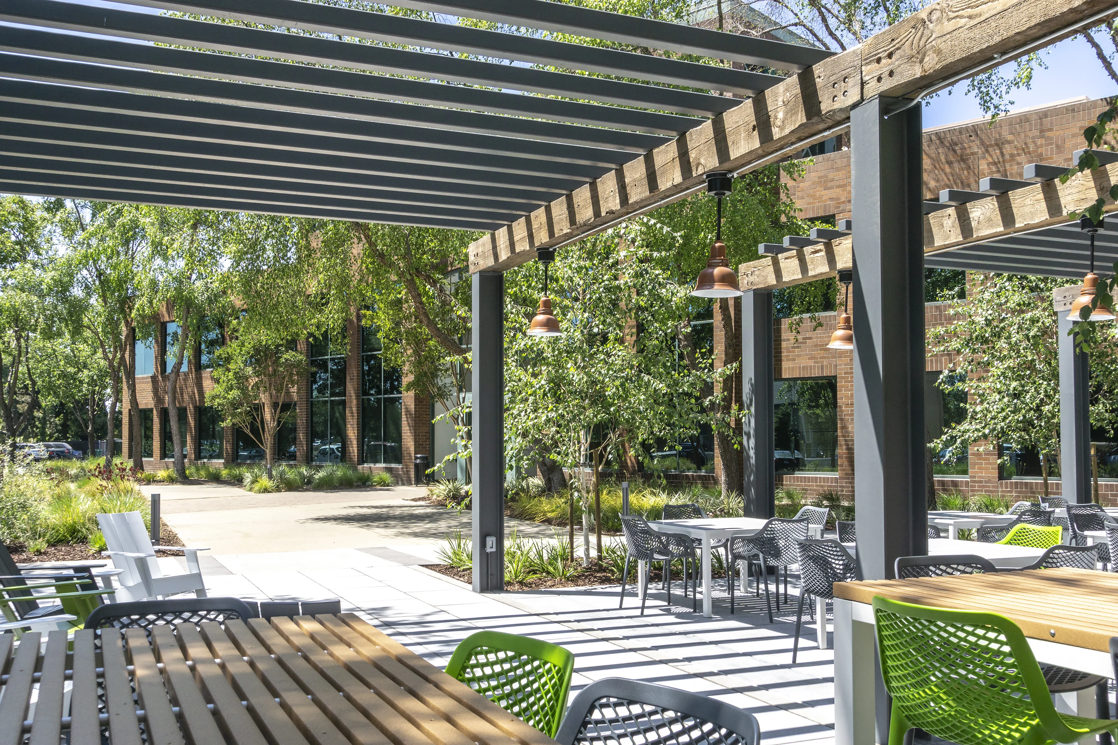 Legacy Alameda Center 2490 — Lease in Alameda, CA, photo 2 of 8