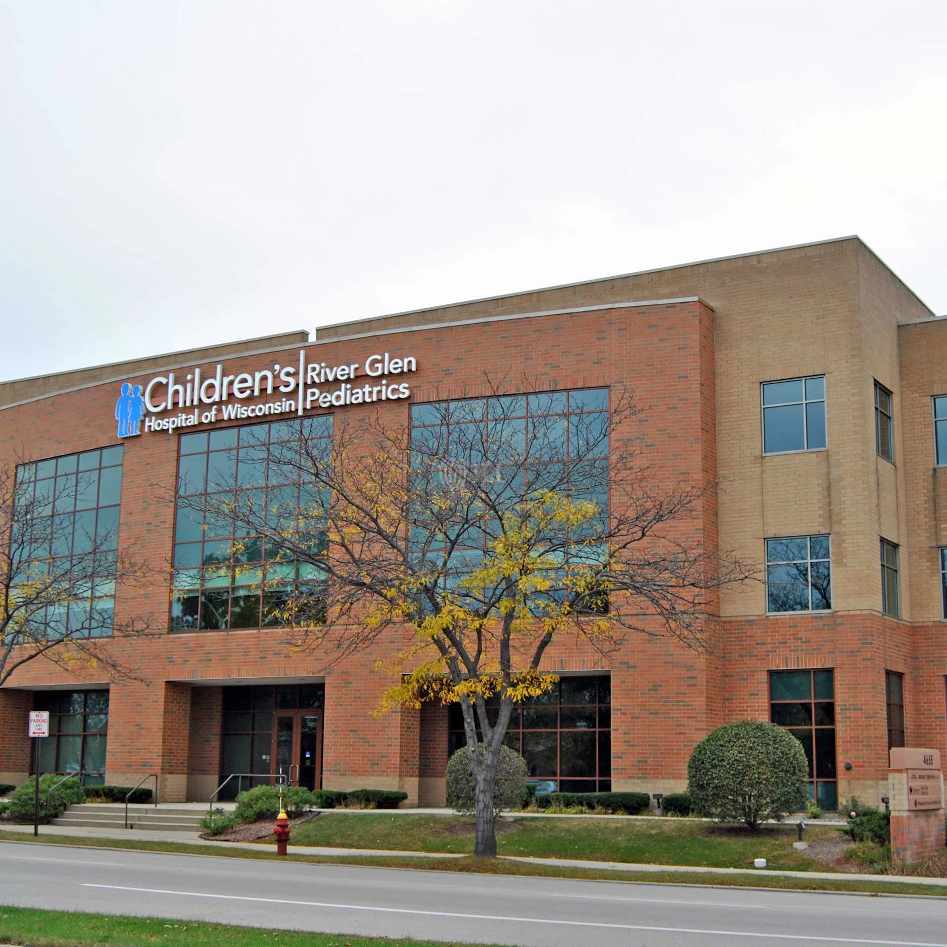 Glendale Professional Building - photo 3 - Milwaukee, WI