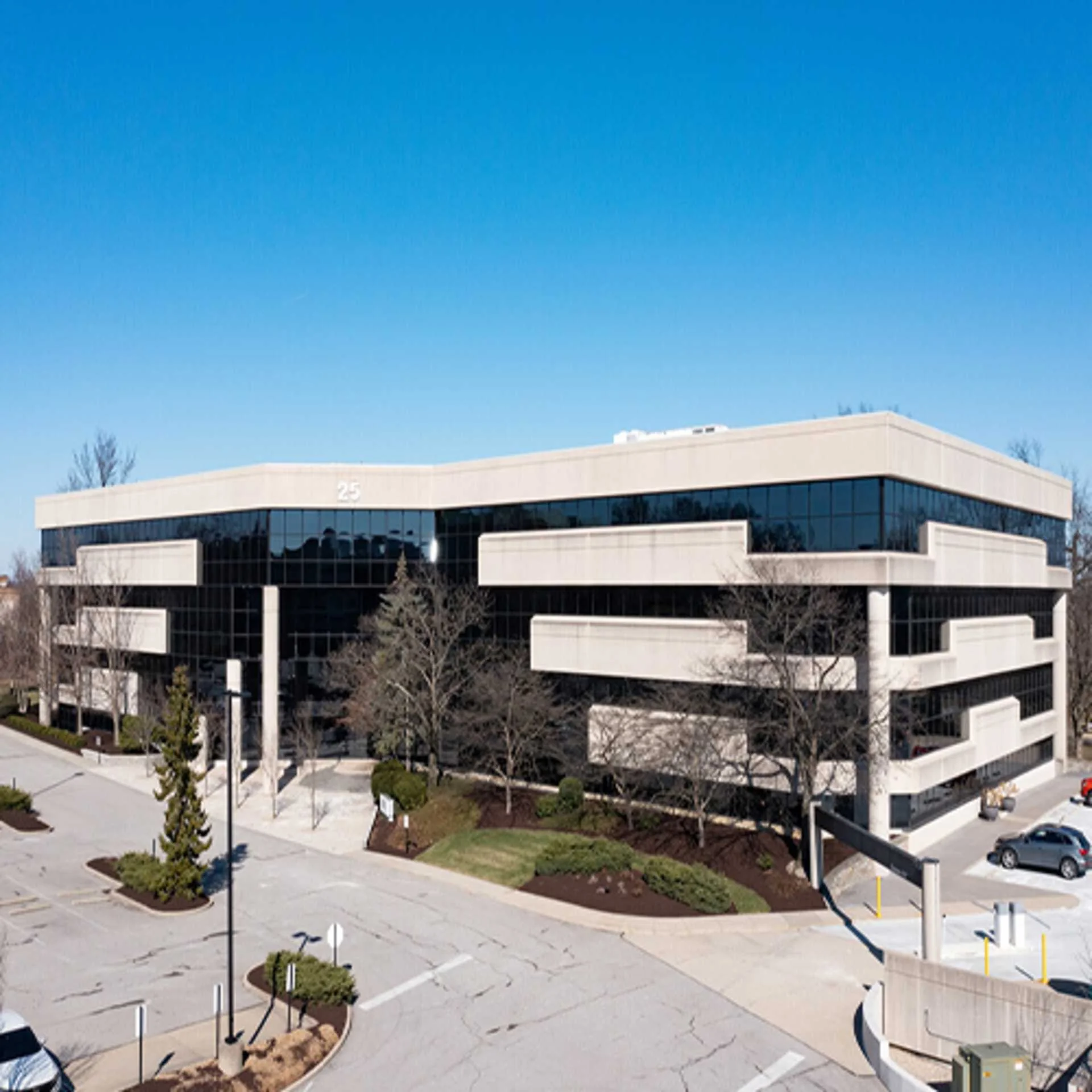 Executive Centre 3 - photo 1 - Cincinnati, OH