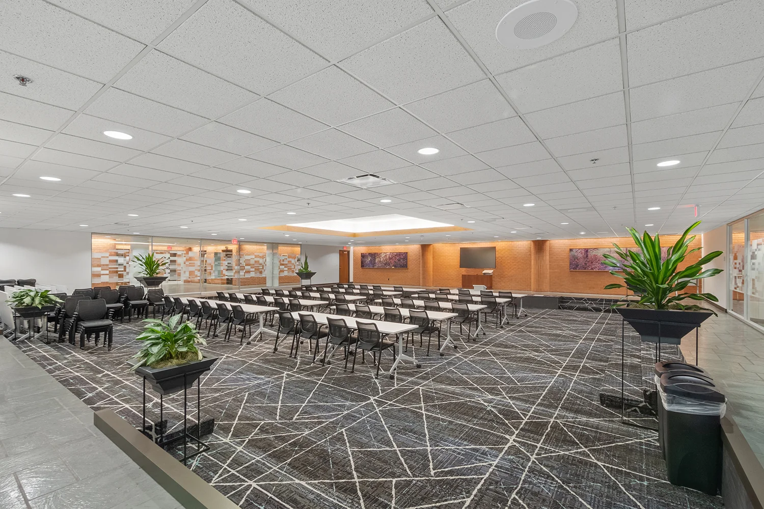 Maritz Corporate Campus — Lease in Fenton, MO, photo 6 of 8