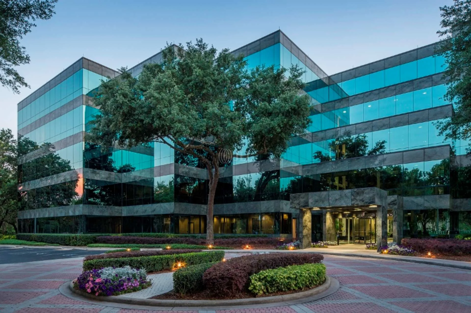 Cardinal Point Riverside at Telecom Park - photo 12 - Temple Terrace, FL