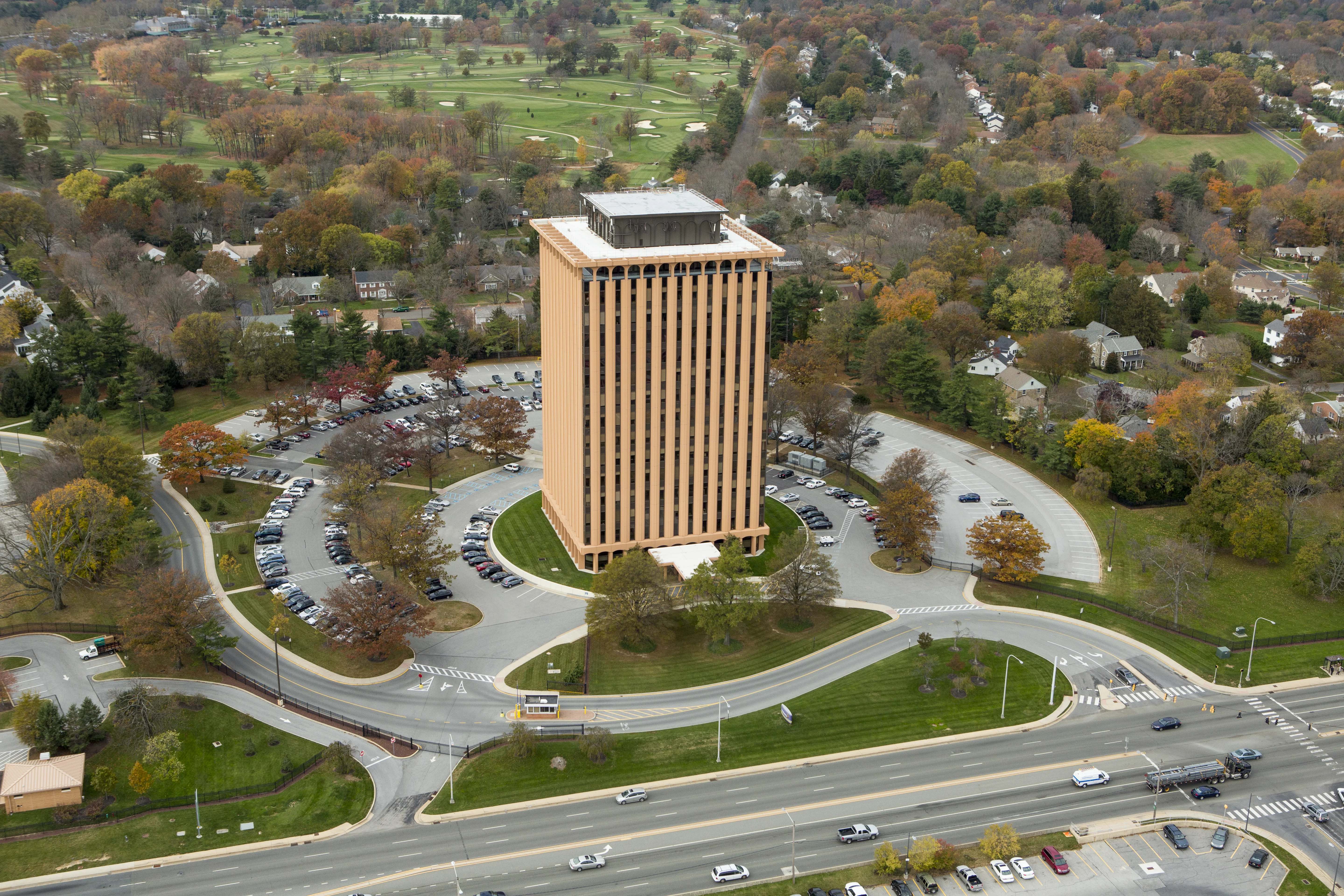 Wells Fargo Tower - office for sale in wilmington, DE