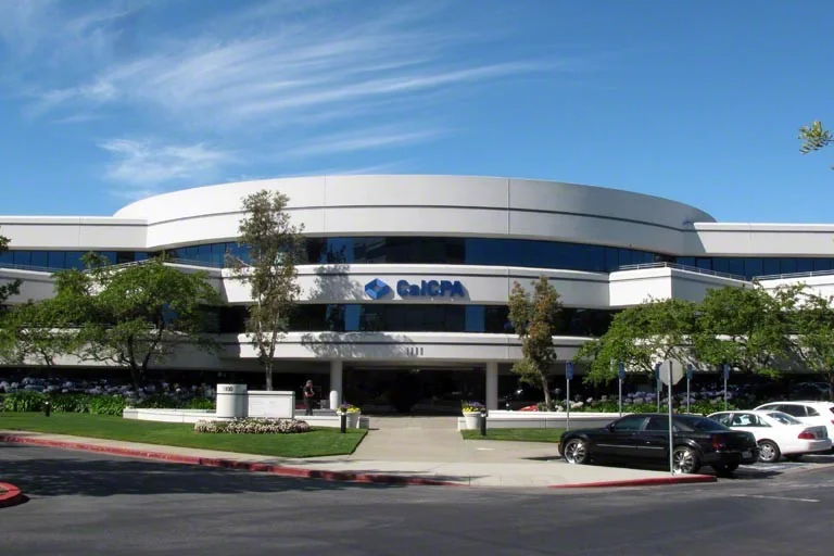San Mateo Gateway — Lease in San Mateo, CA, photo 3 of 8