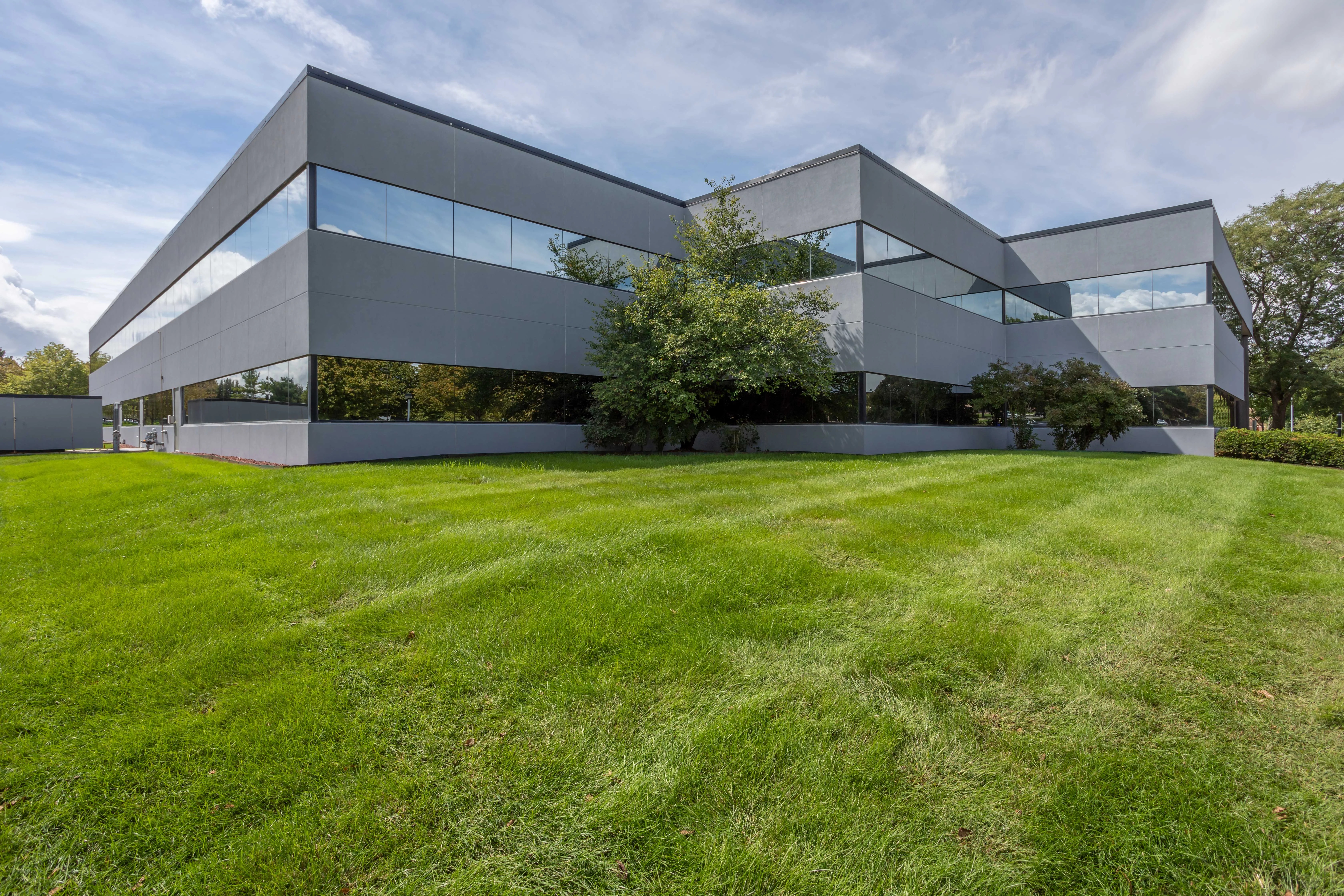 Westown Gateway II — Lease in West Des Moines, IA, photo 1 of 8