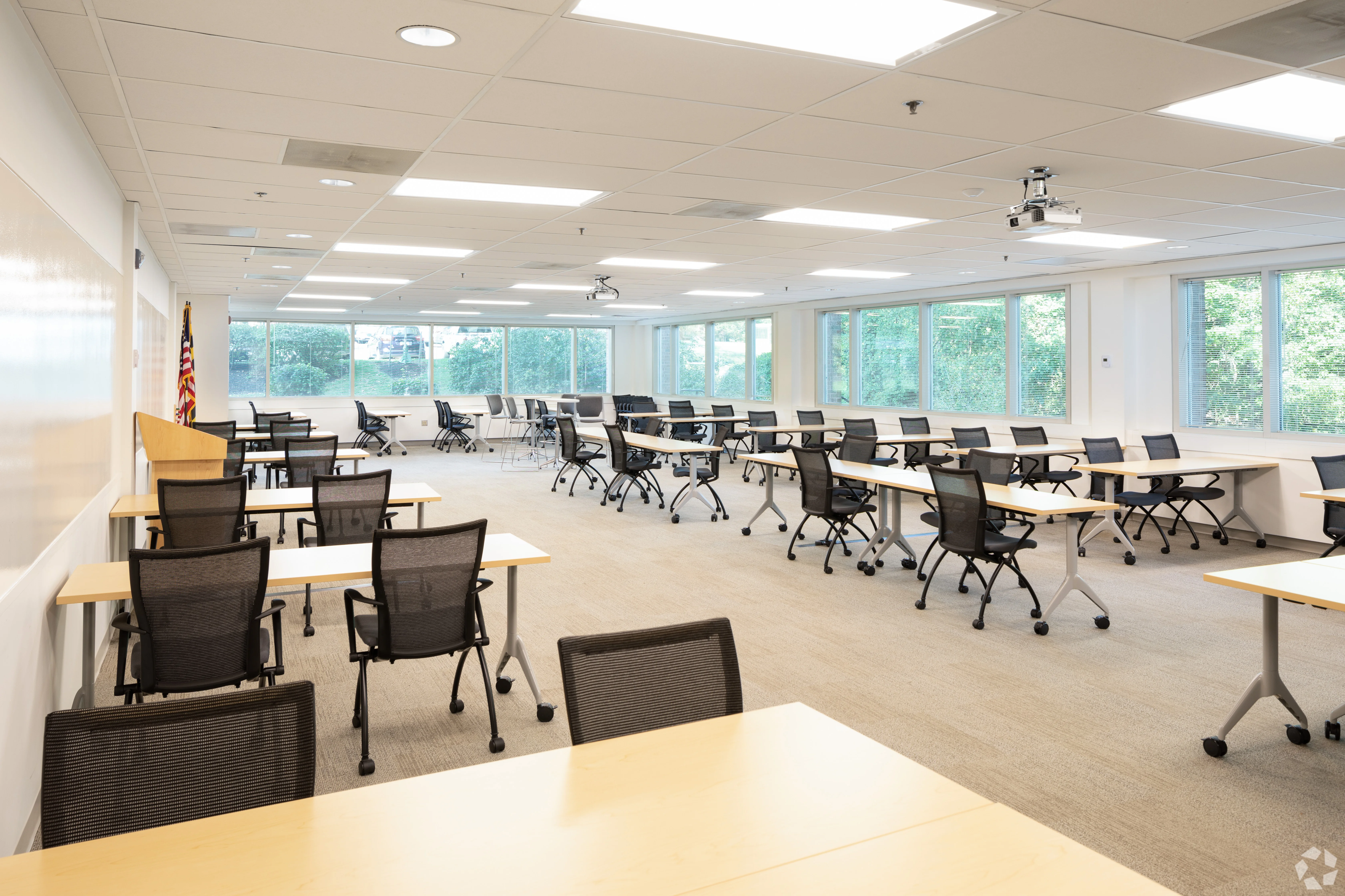 Woodlands Park 3 — Lease in Linthicum Heights, MD, photo 5 of 8