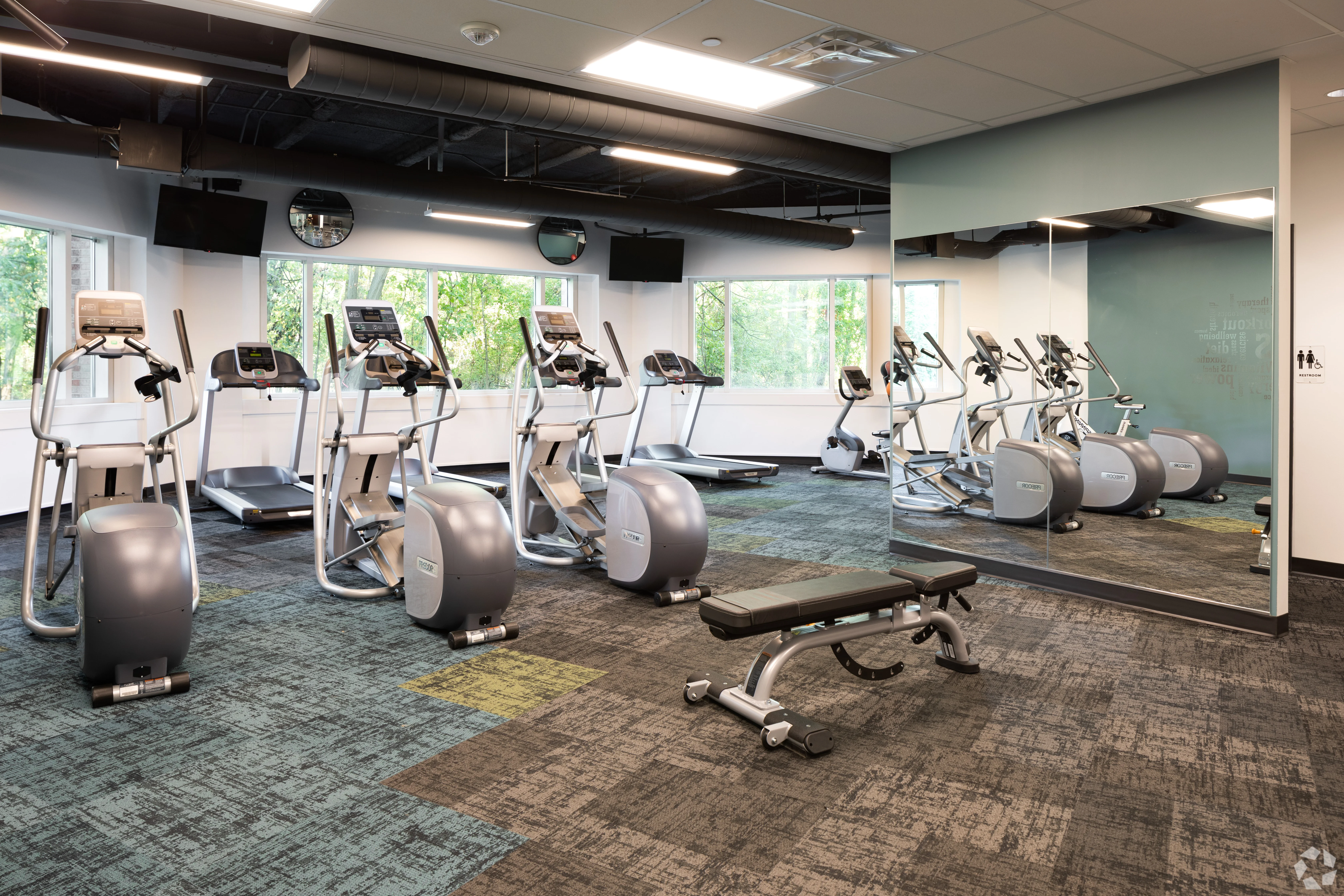 Woodlands Park 3 — Lease in Linthicum Heights, MD, photo 7 of 8