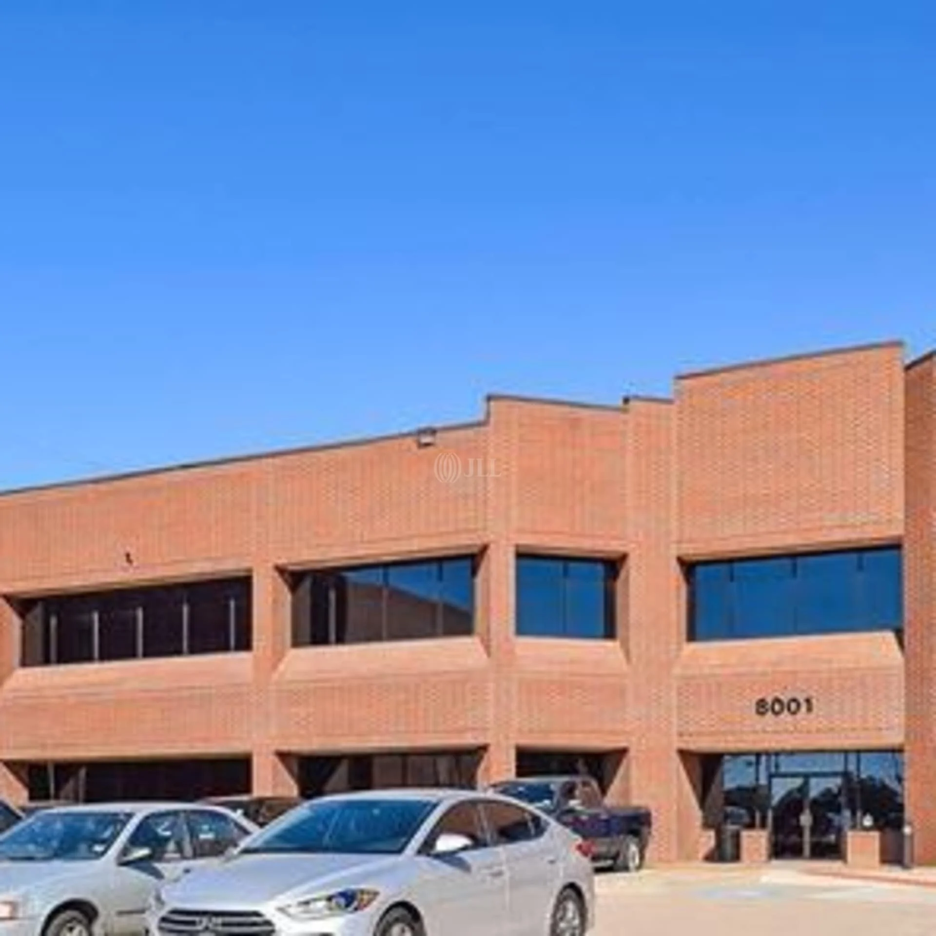 Royal tech Commons- 8001 Ridgepoint - photo 2 - Irving, TX