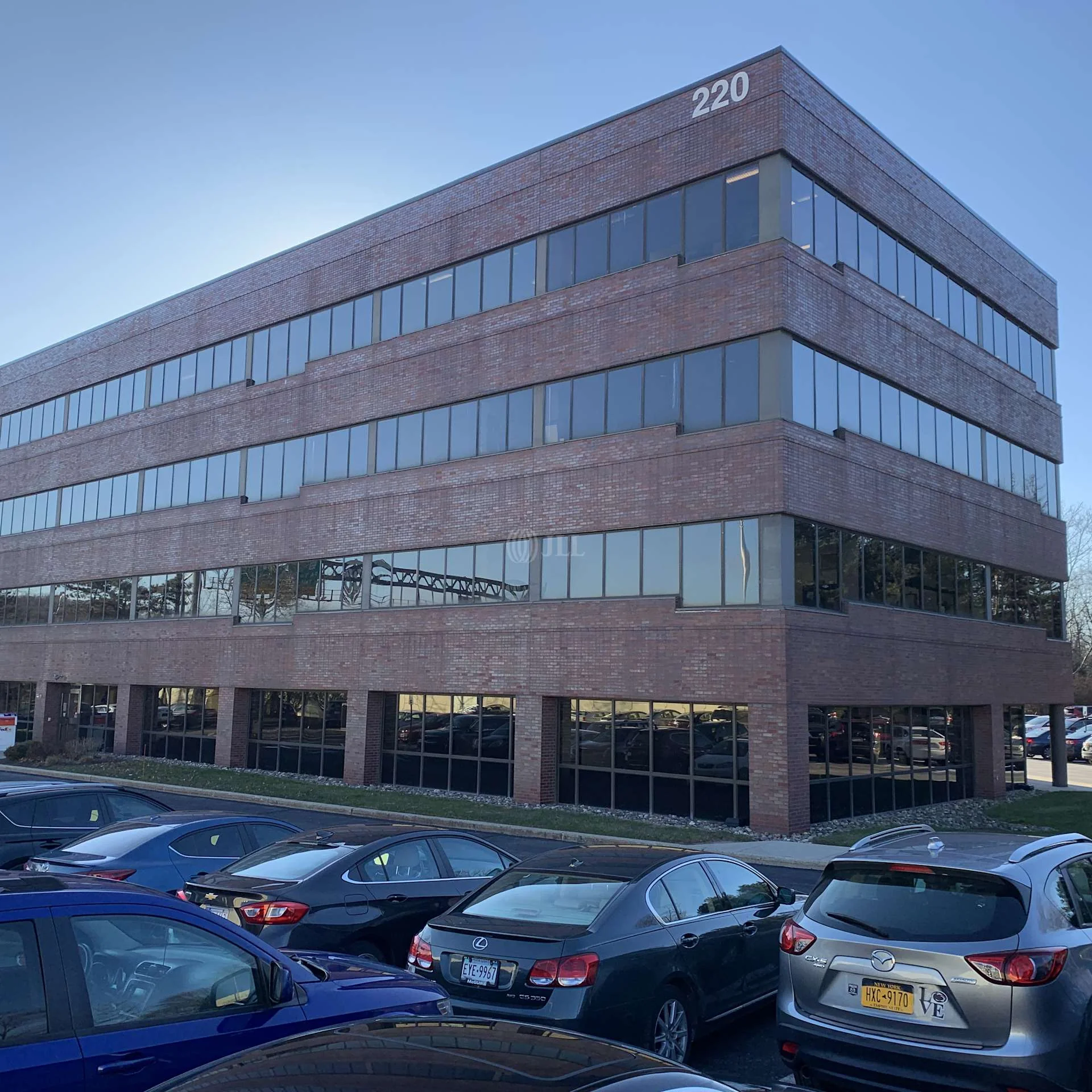 220 Commerce Dr — Lease in Fort Washington, PA, photo 2 of 5