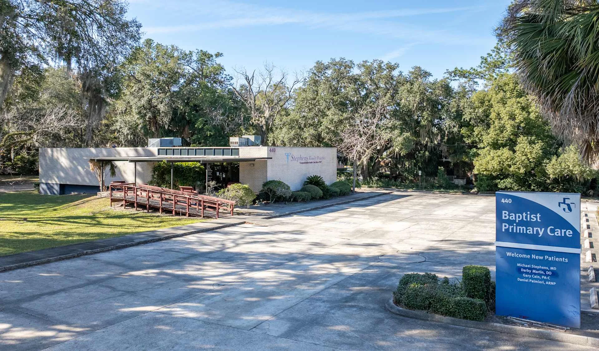 440 Kingsley Ave — Lease in Orange Park, FL, photo 1 of 2