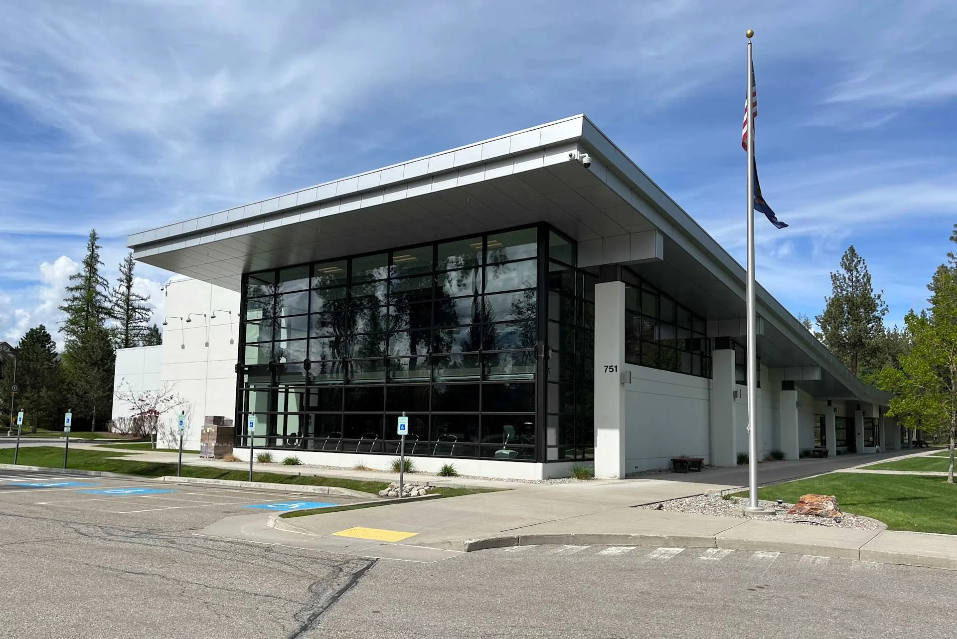 751 W Hanley Ave- Sublease — Lease in Coeur D'alene, ID, photo 1 of 4