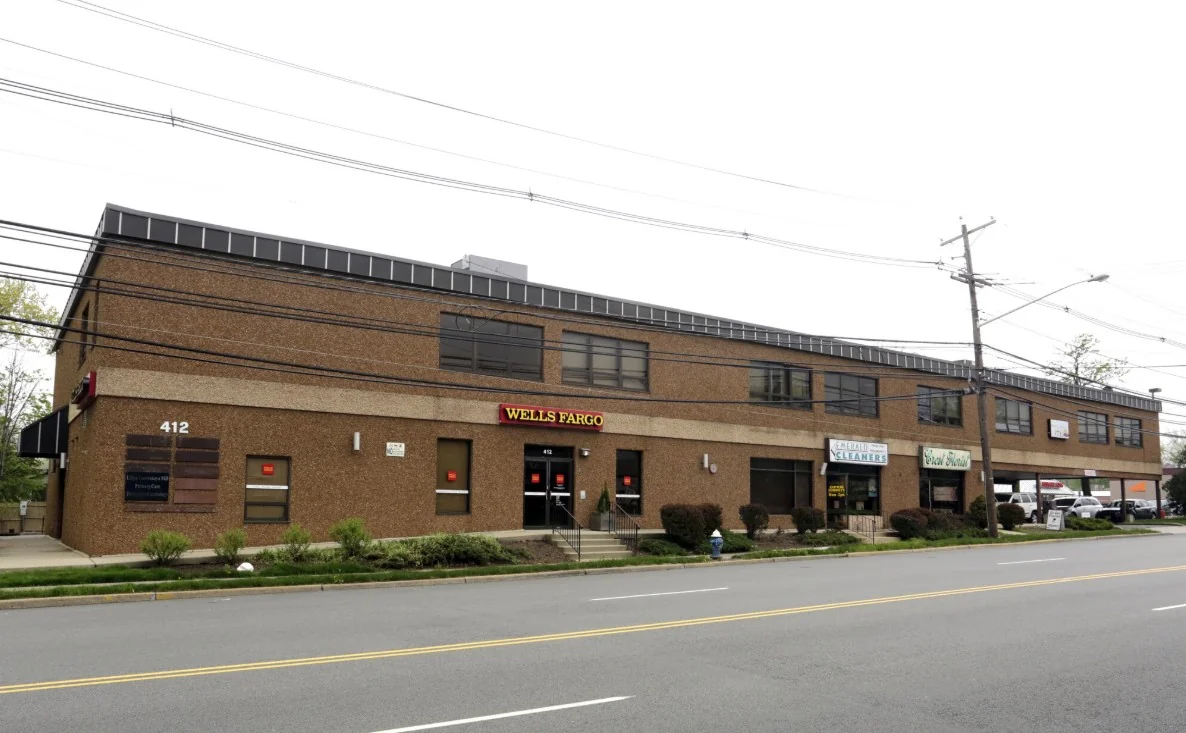 412-416 Pleasant Valley Way — Lease in West Orange, NJ, photo 1 of 4