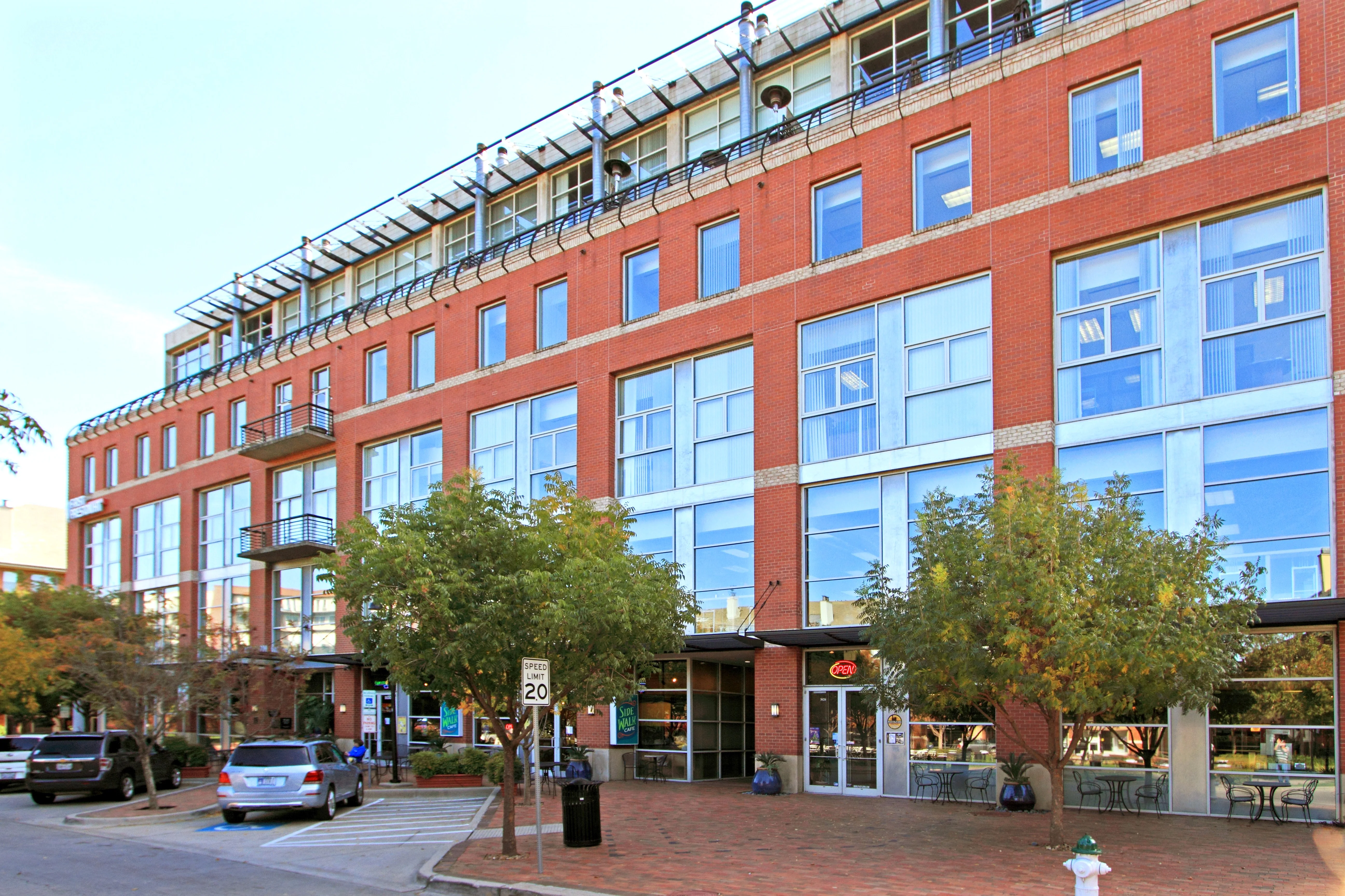 Post Addison Circle — Lease in Addison, TX, photo 2 of 8
