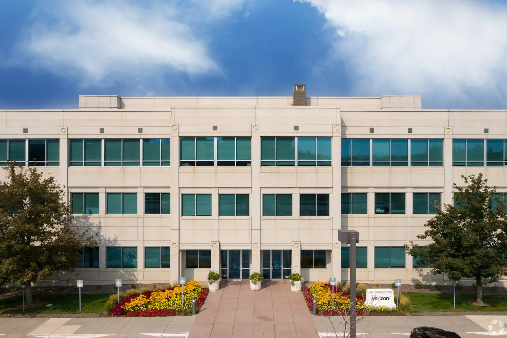 Crescent VIII — Lease in Greenwood Village, CO, photo 1 of 3