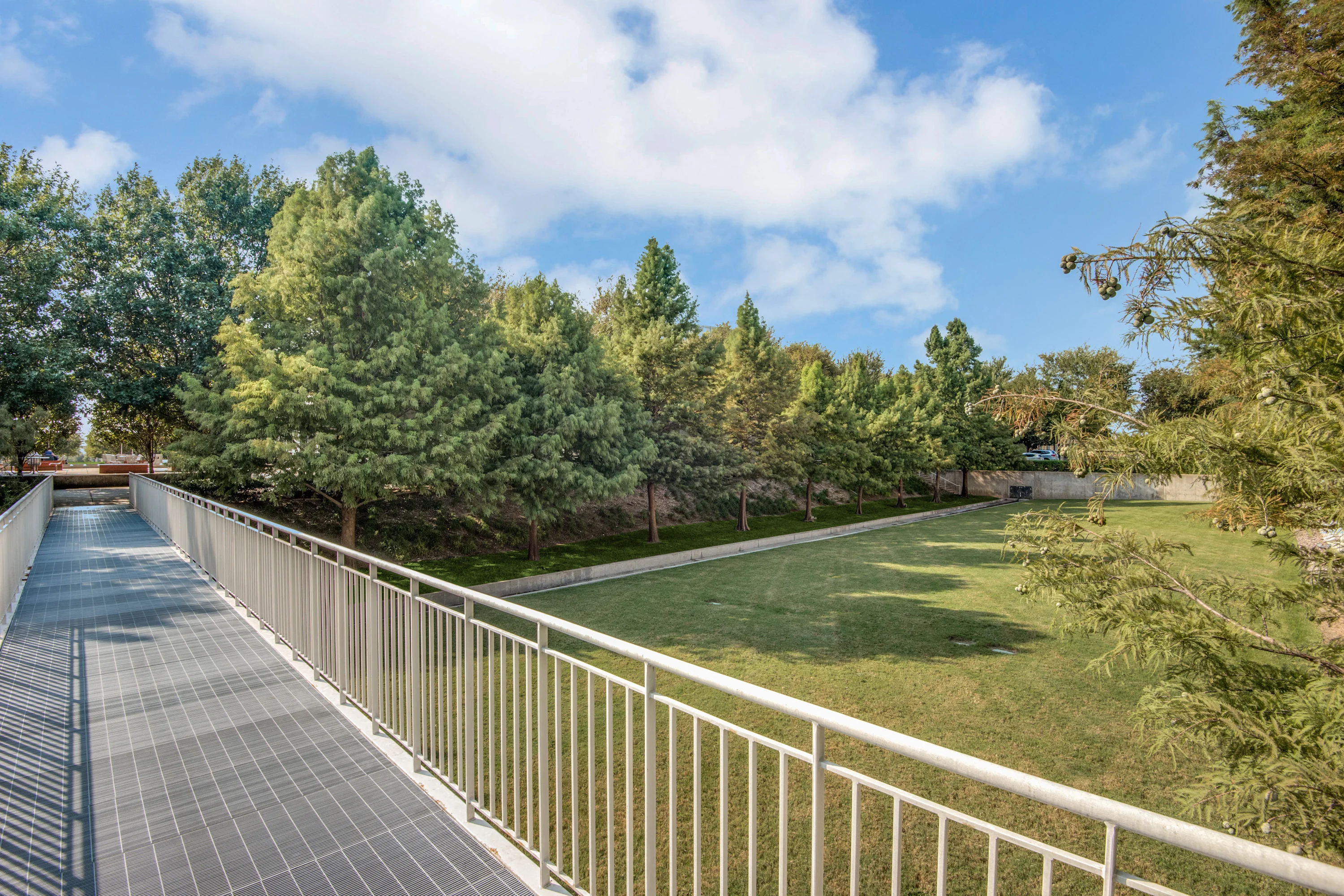 4100 International — Lease in Carrollton, TX, photo 6 of 8