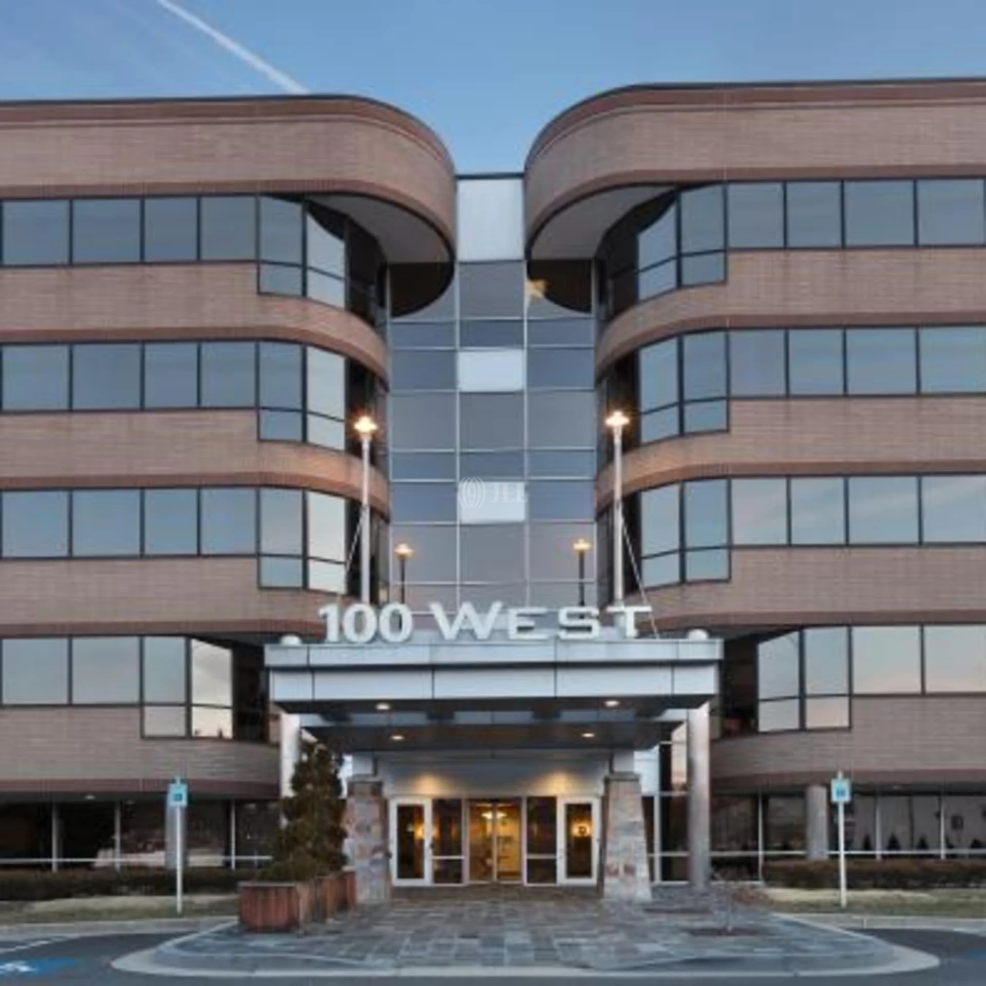 100 West Rd — Lease in Towson, MD, photo 3 of 4