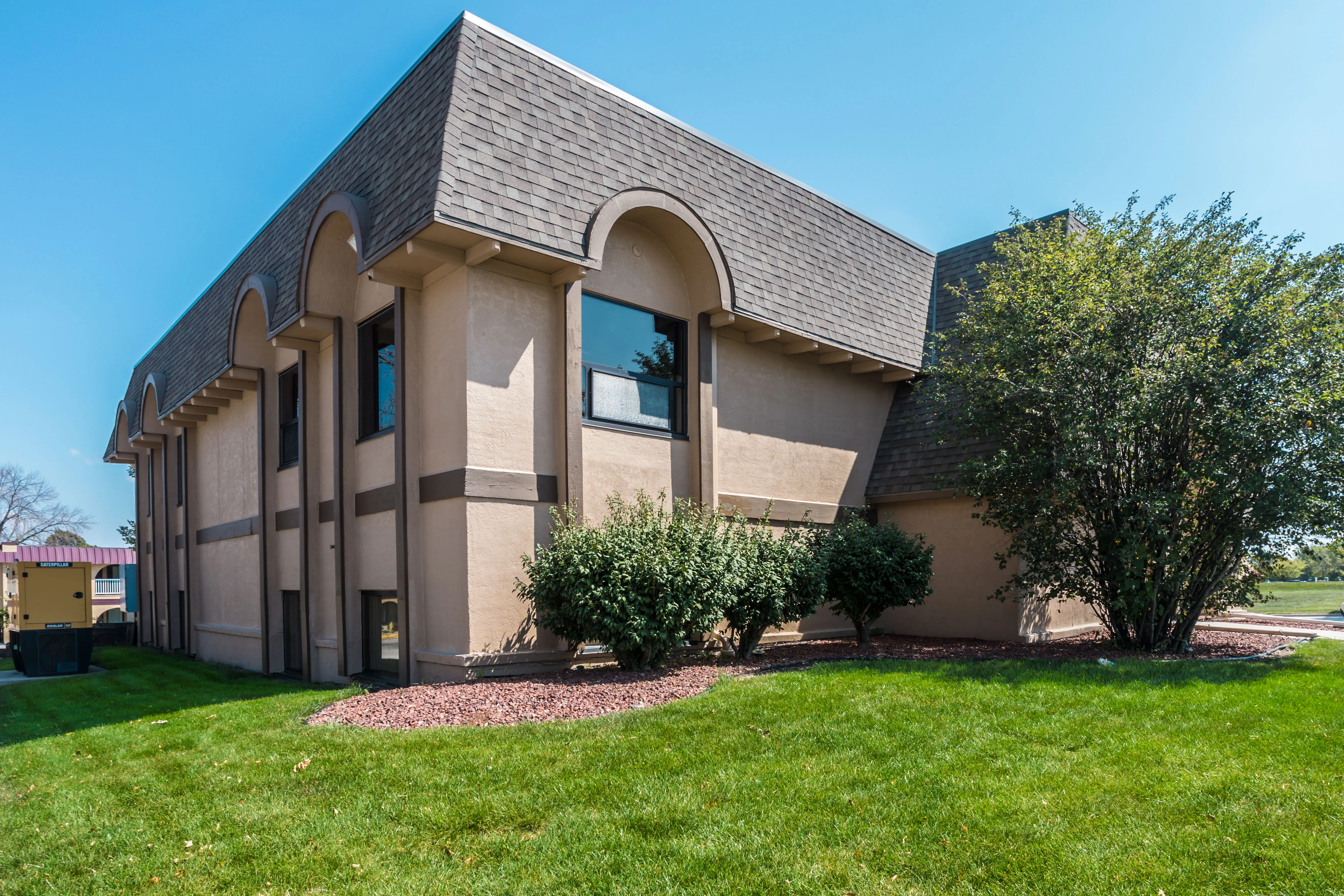 3809 109th St — Lease in Urbandale, IA, photo 4 of 8