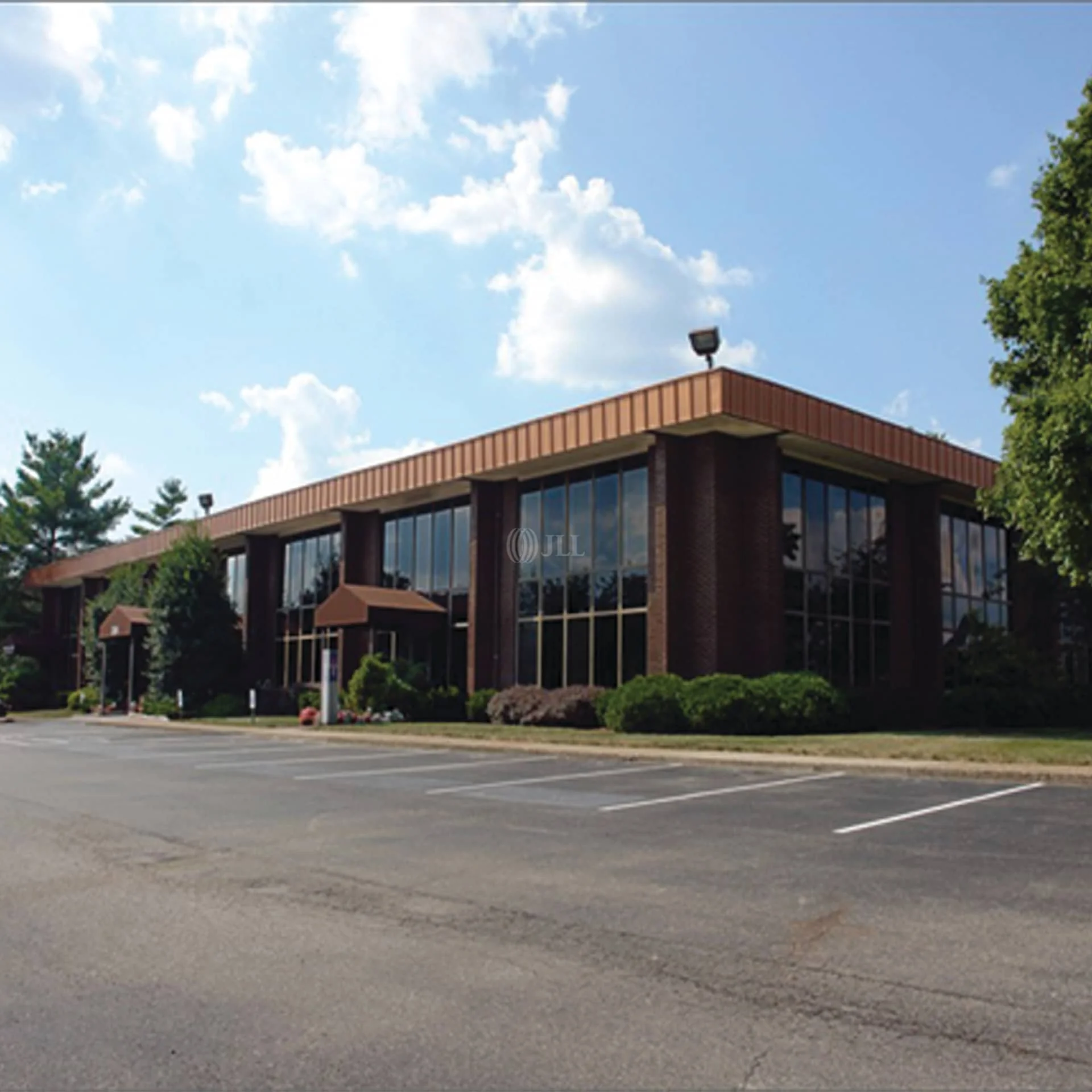 304 Whittington Pkwy — Sale in Louisville, KY, photo 4 of 7