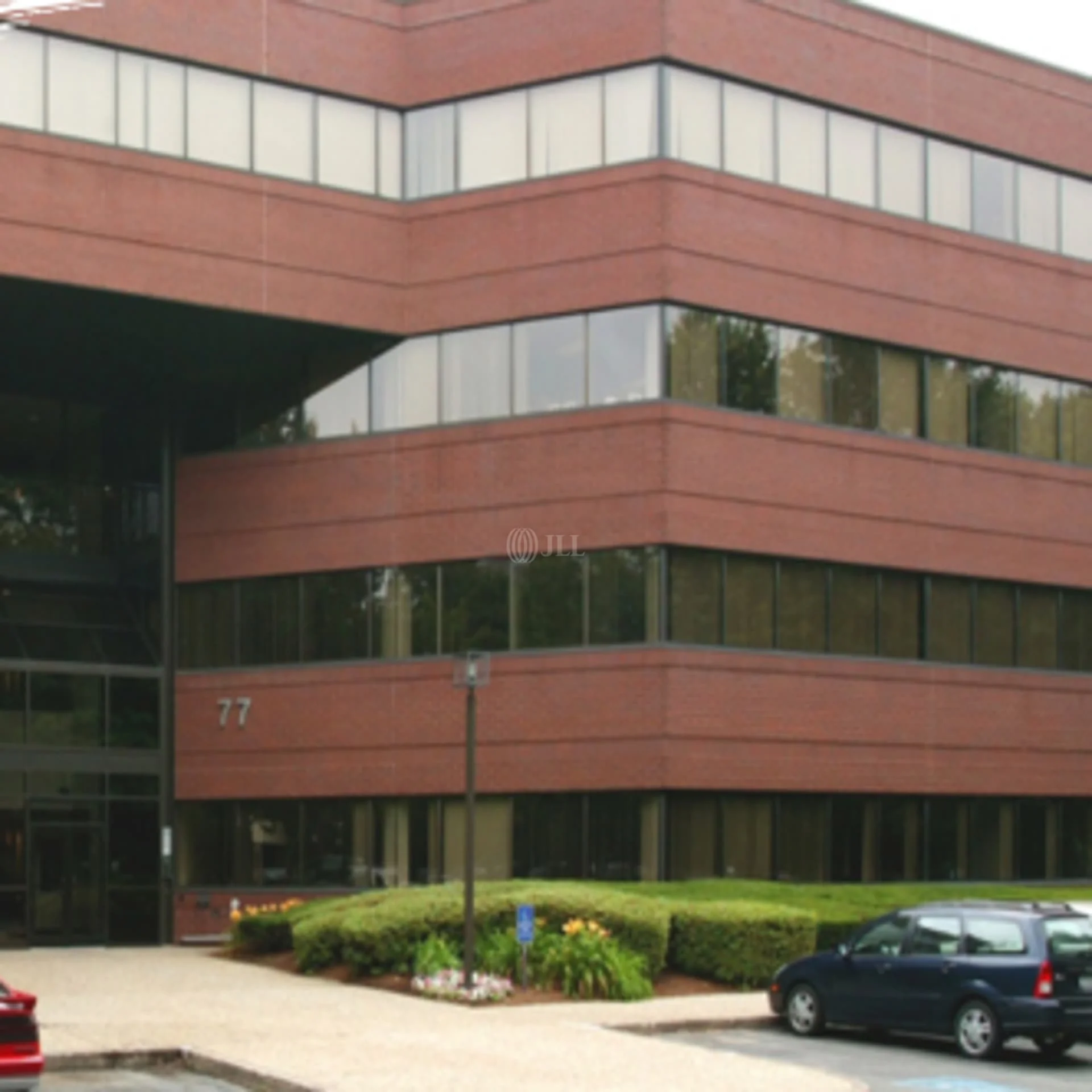 77 Hartland Street — Lease in East Hartford, CT, photo 3 of 5