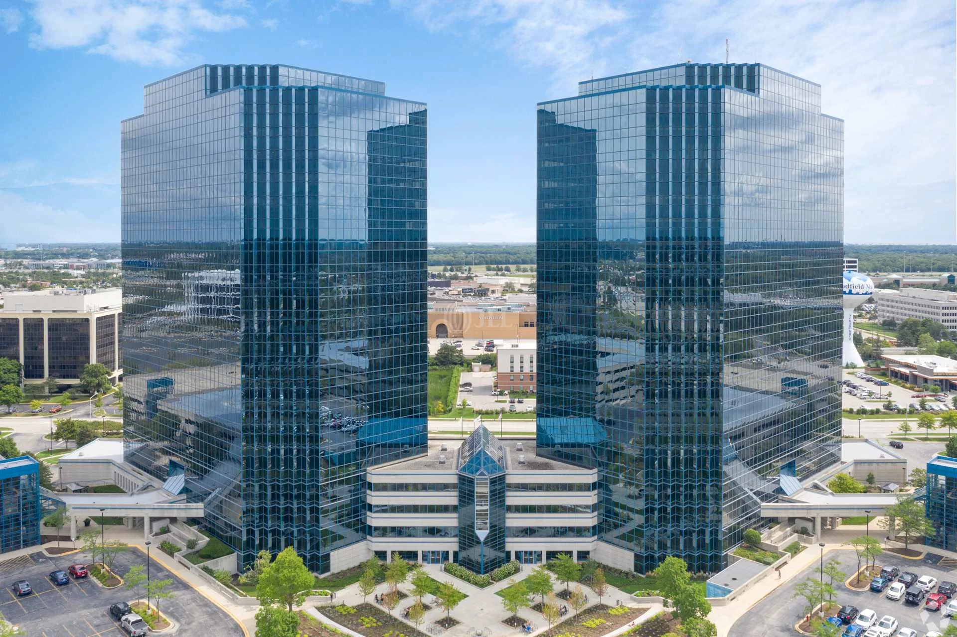 Schaumburg Towers I — Lease in Schaumburg, IL, photo 6 of 8
