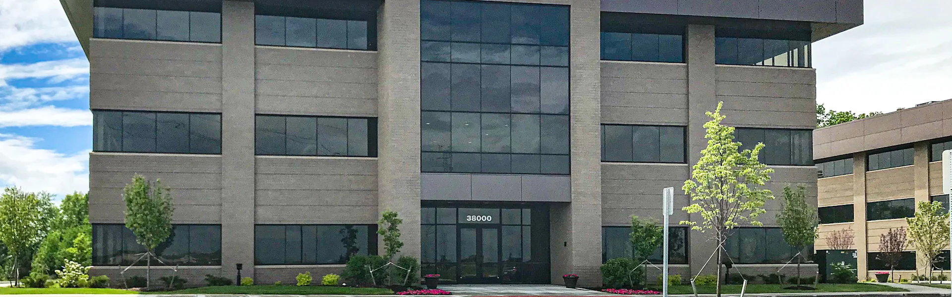 38000 Assembly Park Dr - photo 4 - Wixom, MI