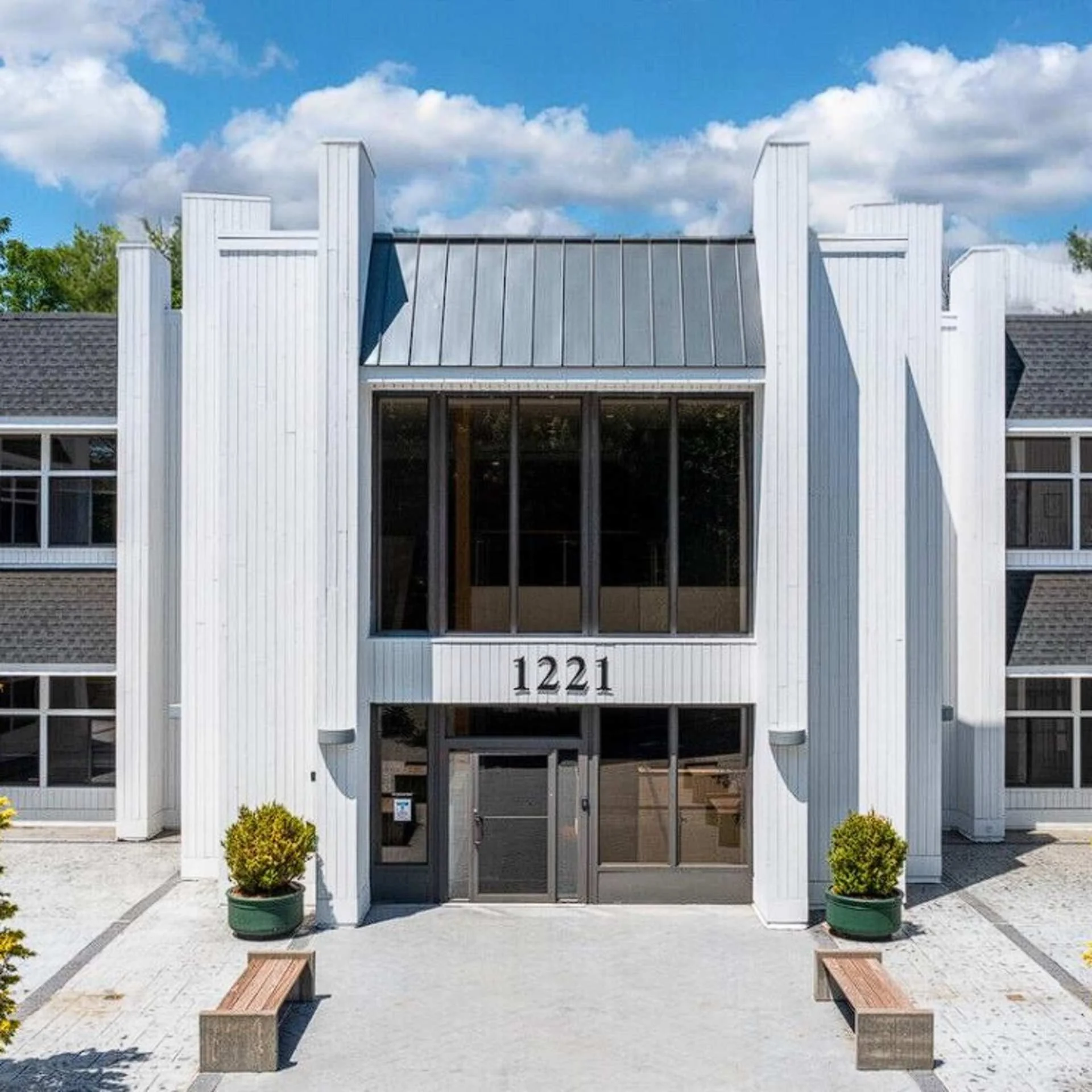 1221 Post Rd E — Lease in Westport, CT, photo 1 of 1