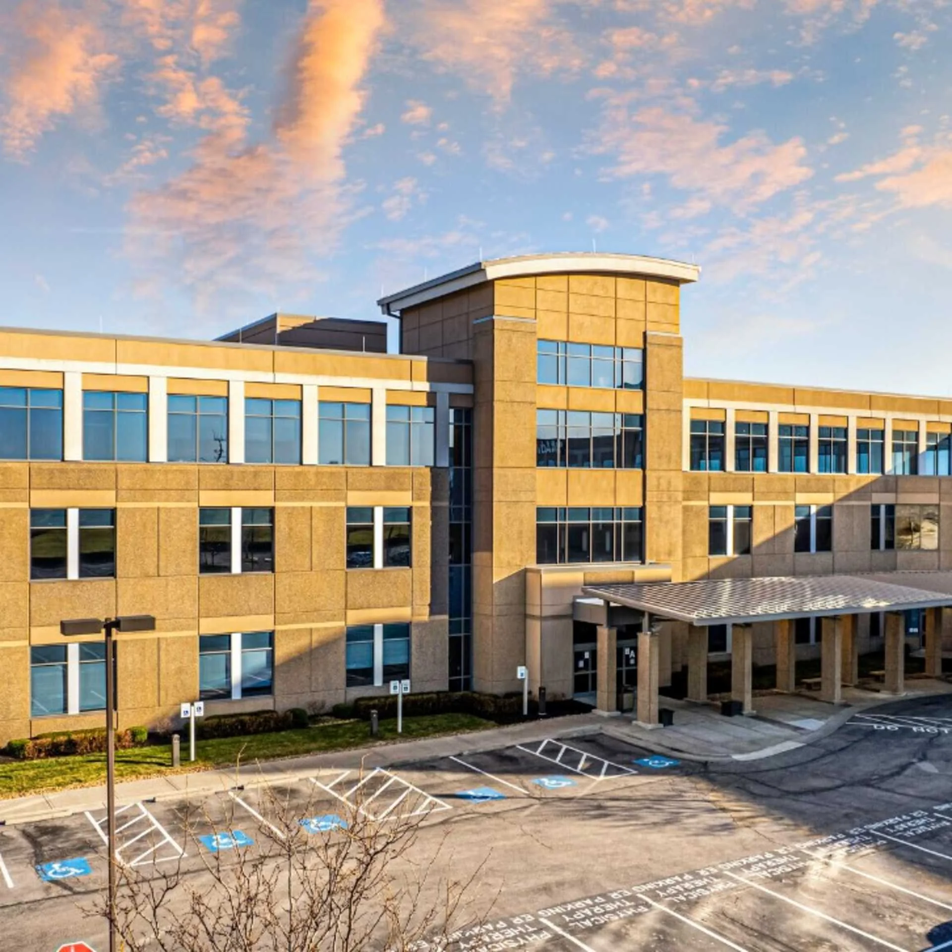 Prairie Star Medical Office Building A — Lease in Lenexa, KS, photo 1 of 1