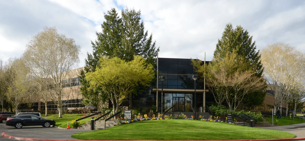 Building 12 — Lease in Beaverton, OR, photo 1 of 4