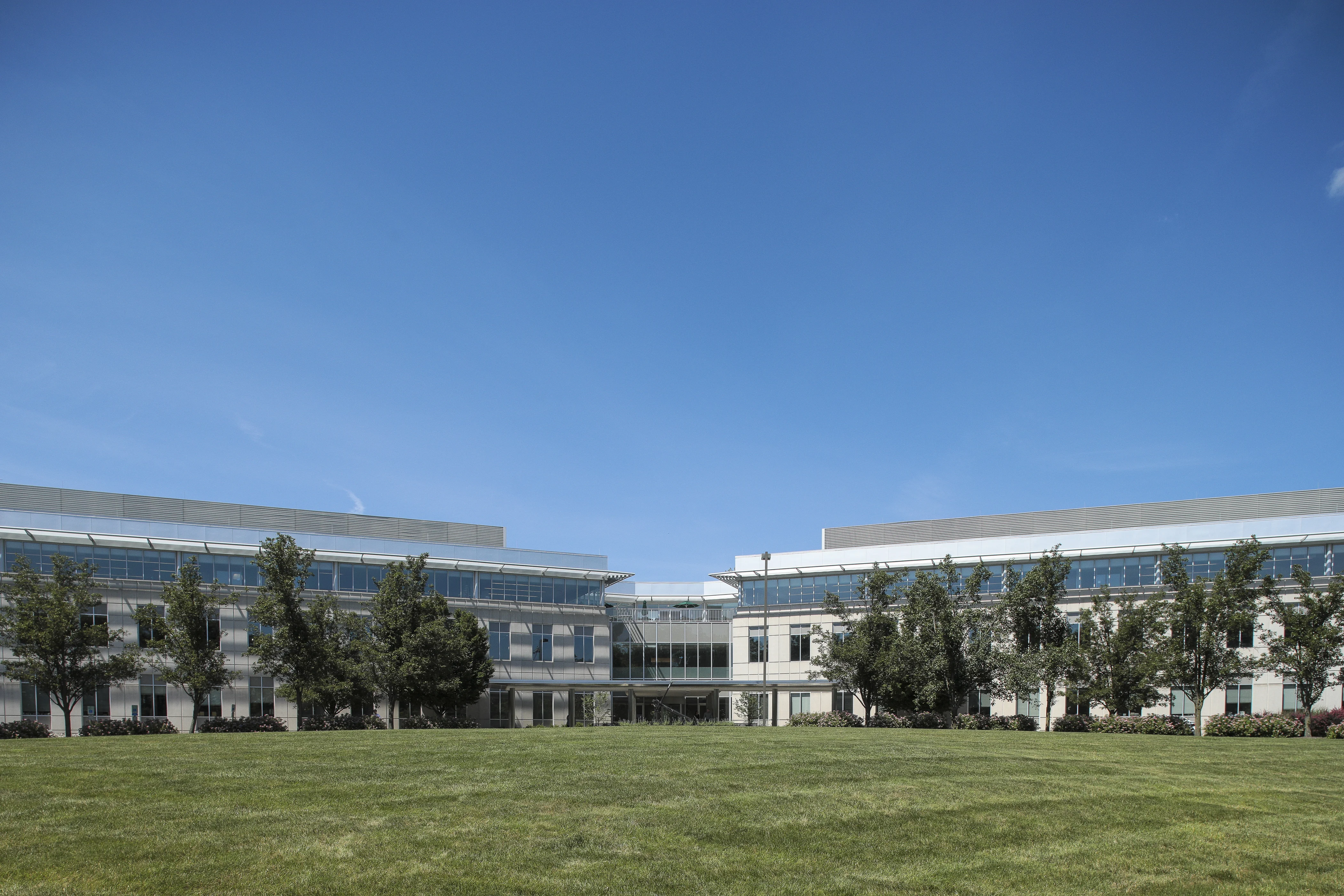 180 Park Ave — Lease in Florham Park, NJ, photo 2 of 8