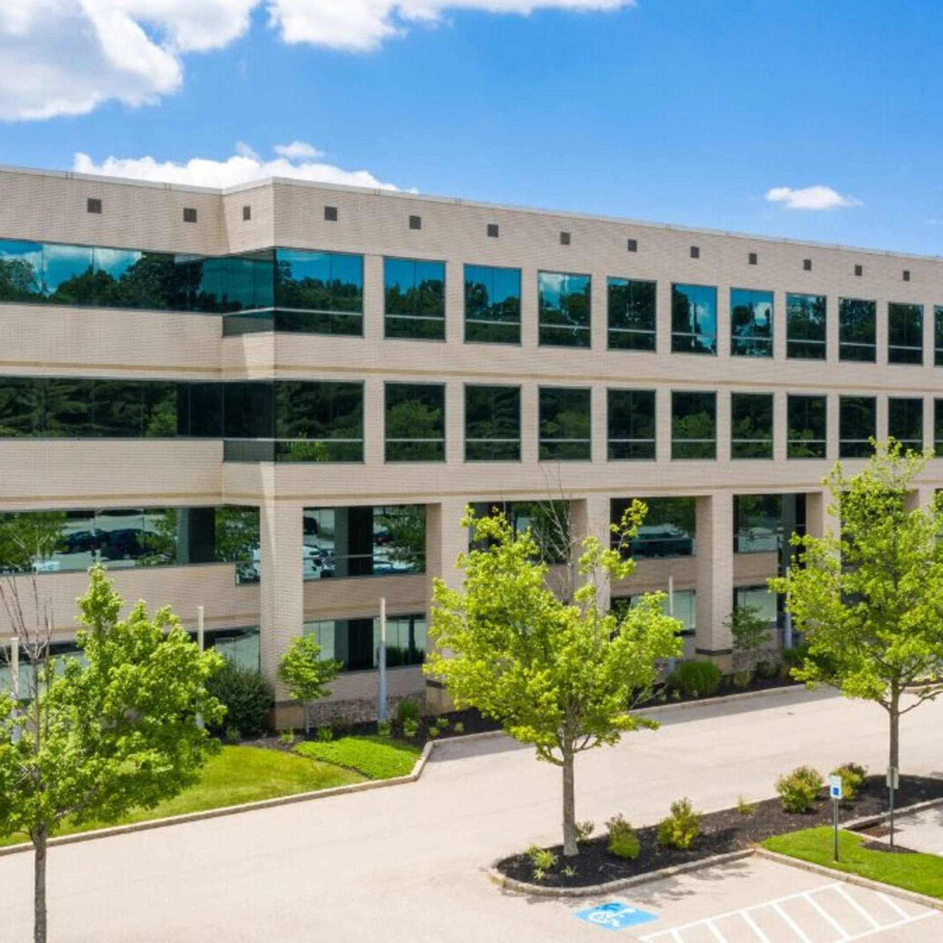 VEVA 18 — Lease in Blue Bell, PA, photo 1 of 1