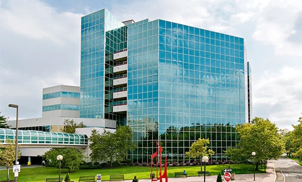 500 Plaza Dr — Lease in Secaucus, NJ, photo 1 of 4