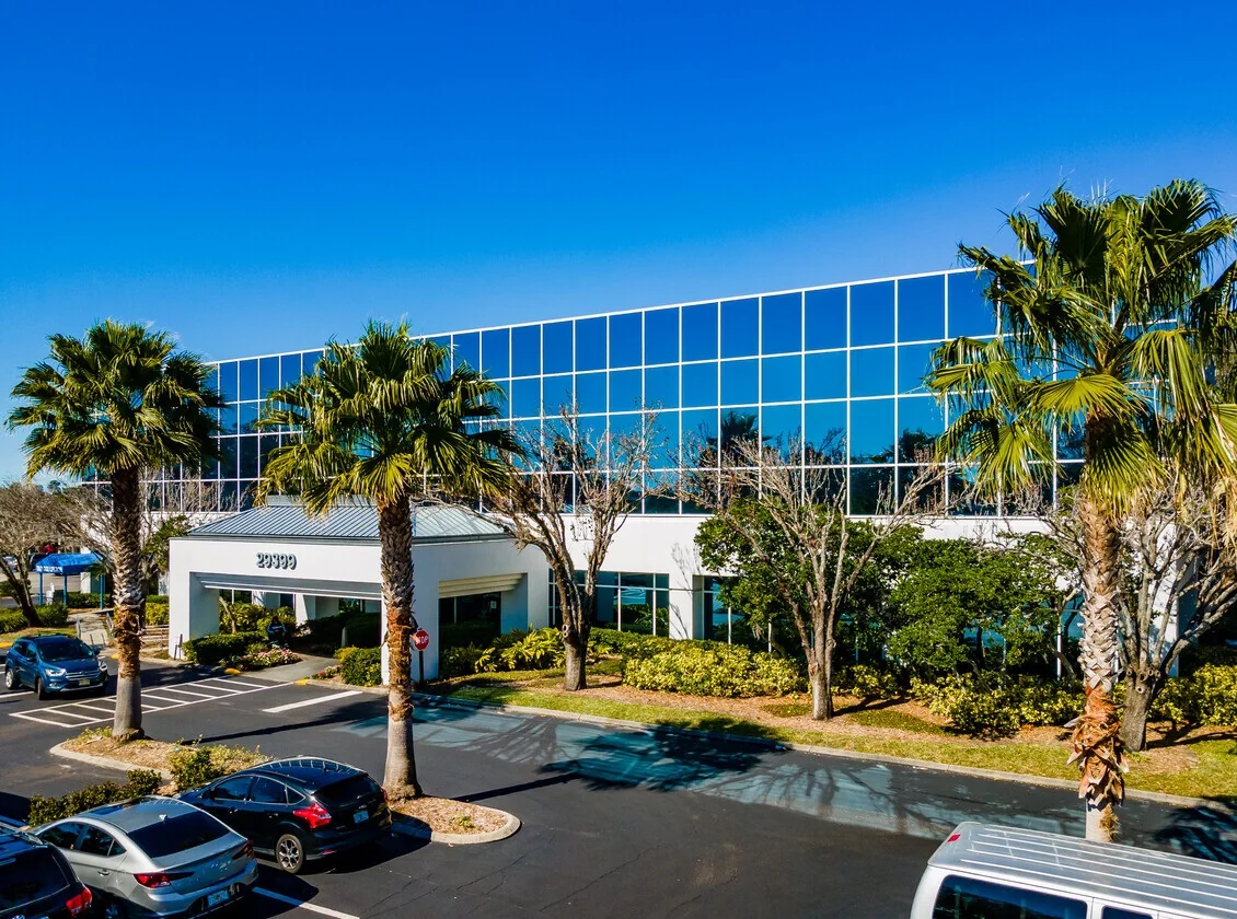 Northside Square Office — Lease in Clearwater, FL, photo 1 of 4