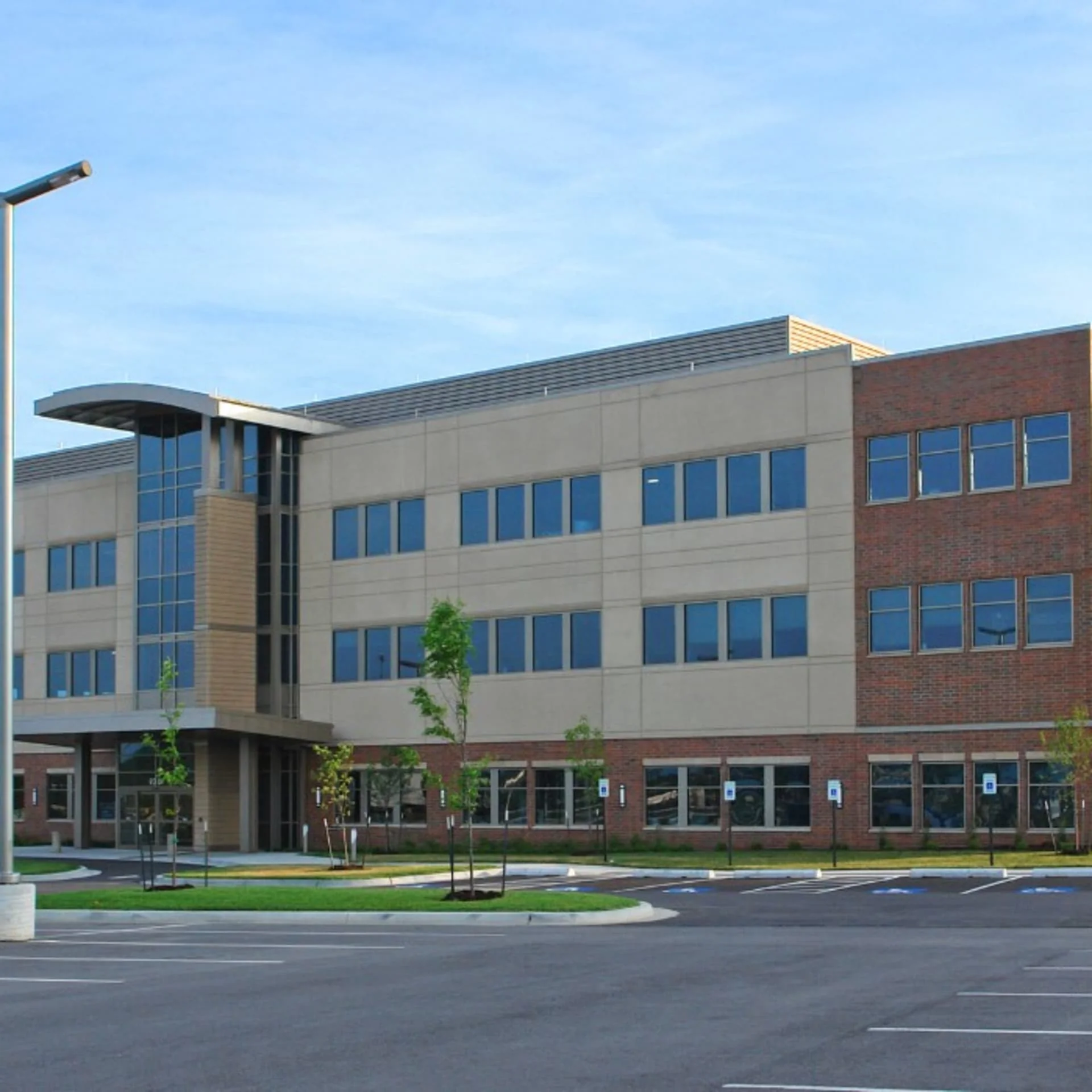 Santa Fe Medical Building — Lease in Overland Park, KS, photo 1 of 1