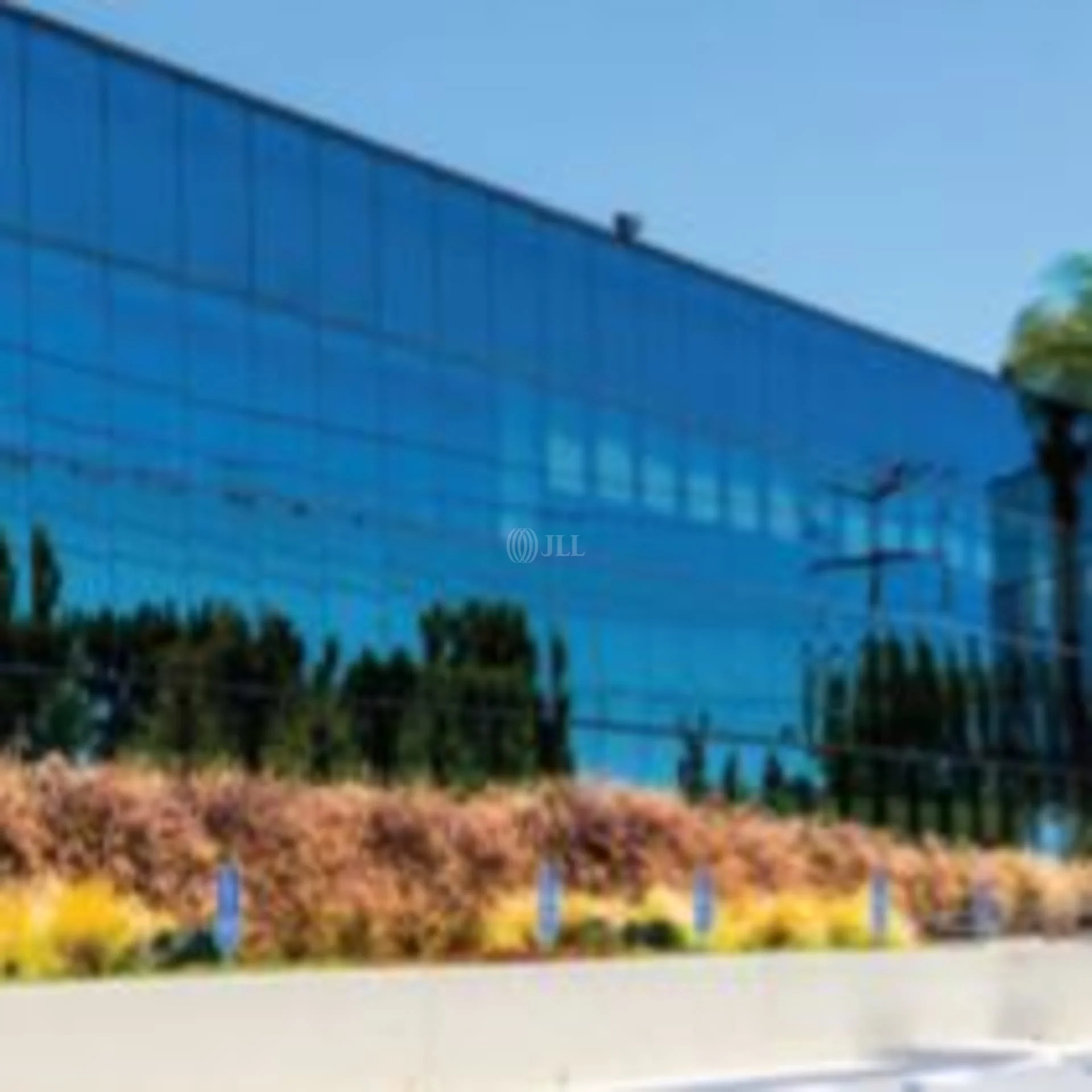 1821 East Dyer — Lease in Santa Ana, CA, photo 2 of 4