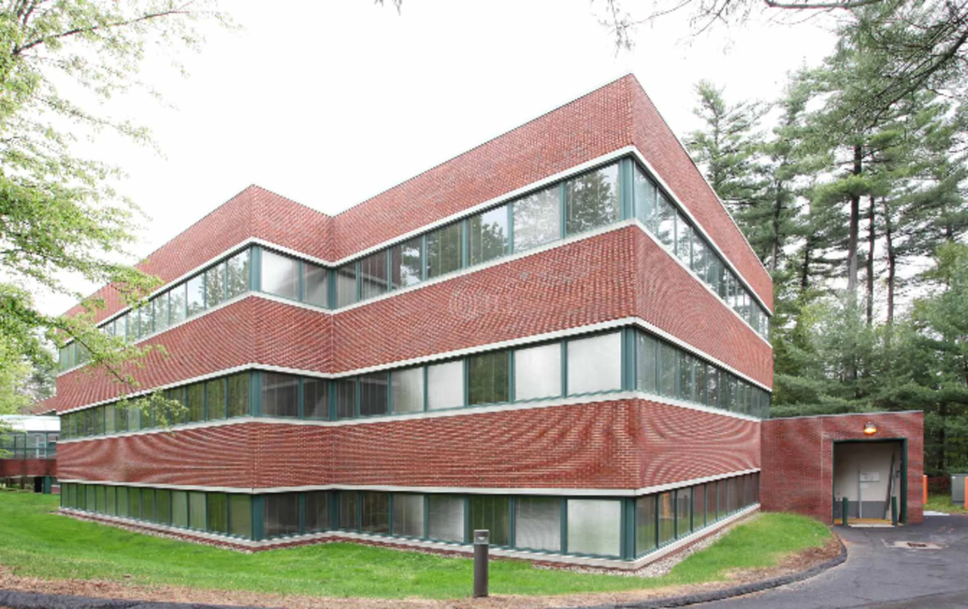 125 Powder Forest Dr — Lease in Simsbury, CT, photo 8 of 8