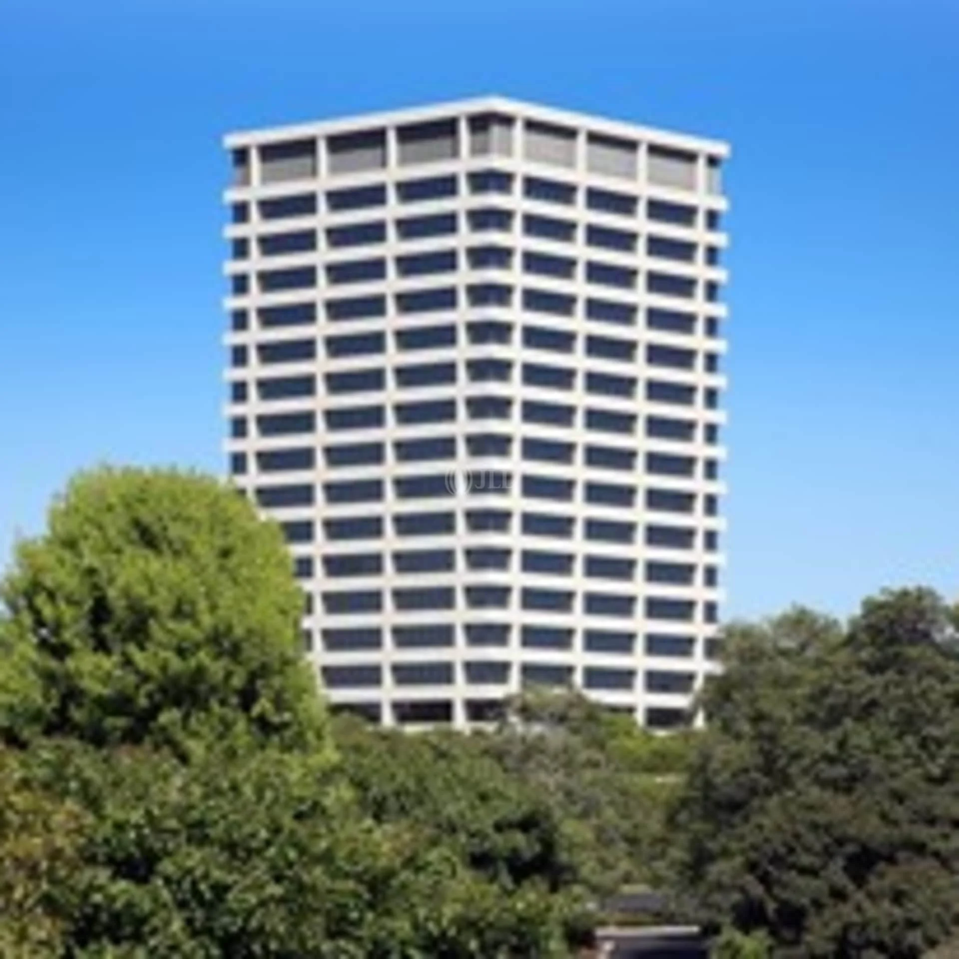 Newport Center 660 — Lease in Newport Beach, CA, photo 2 of 4