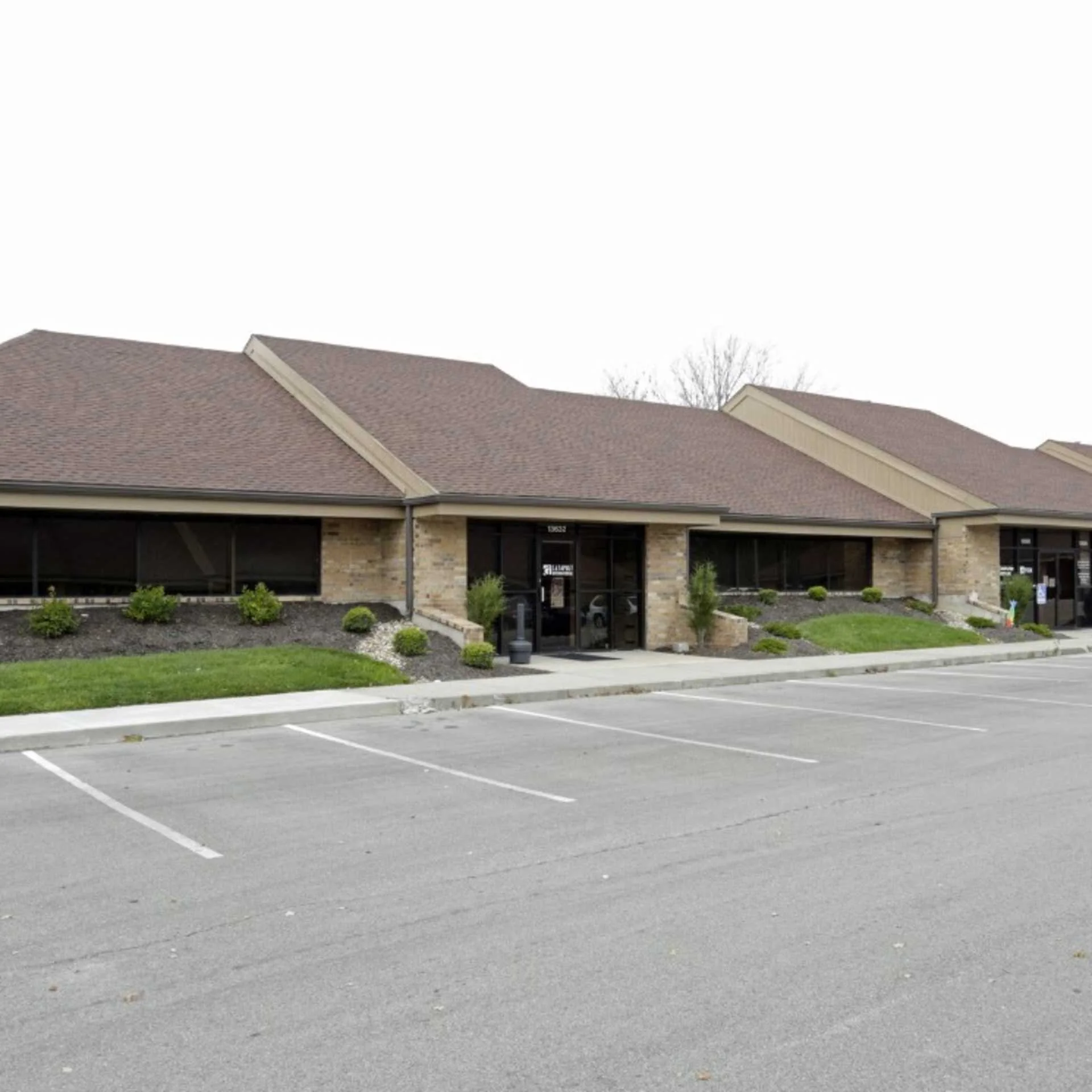 Modern Wealth Management Plaza — Lease in Lenexa, KS, photo 1 of 1